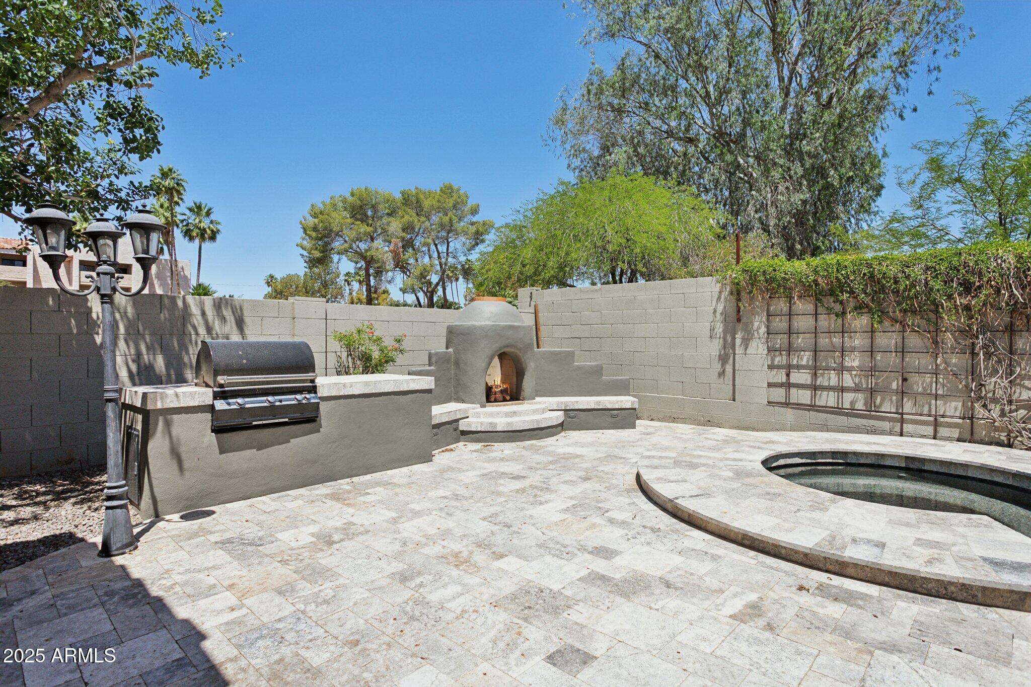 3202 E Orange Drive