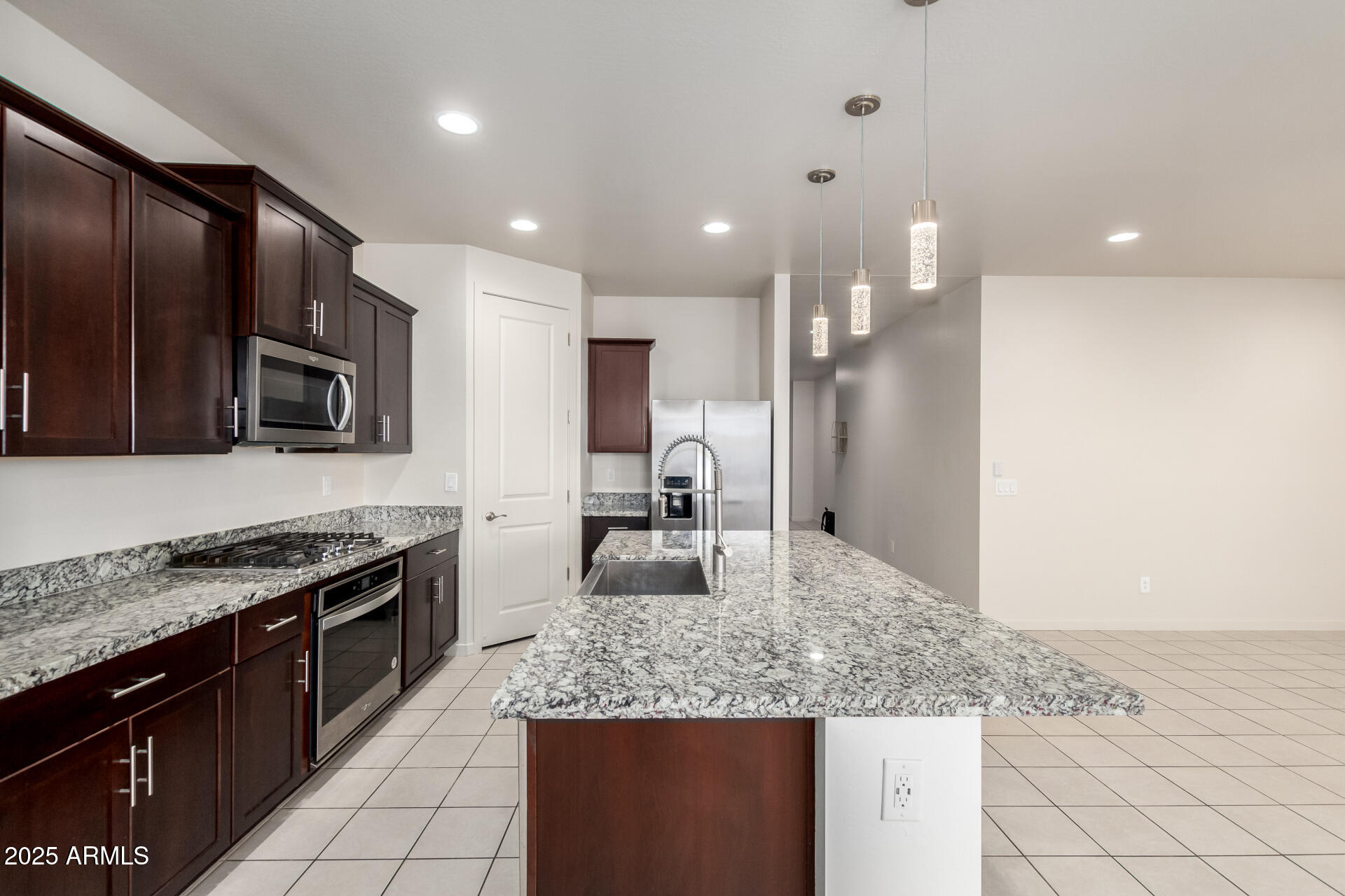 5626 W RAINWATER Drive