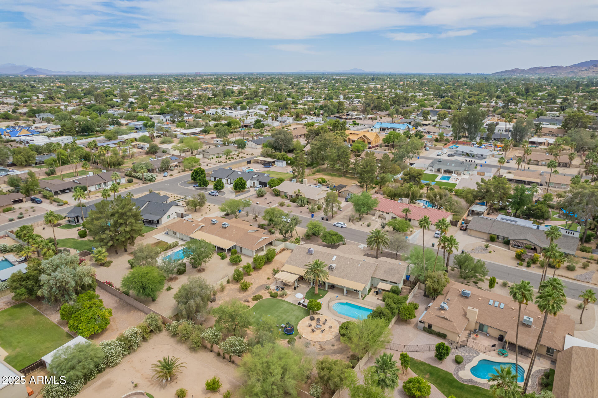 6102 E ASTER Drive