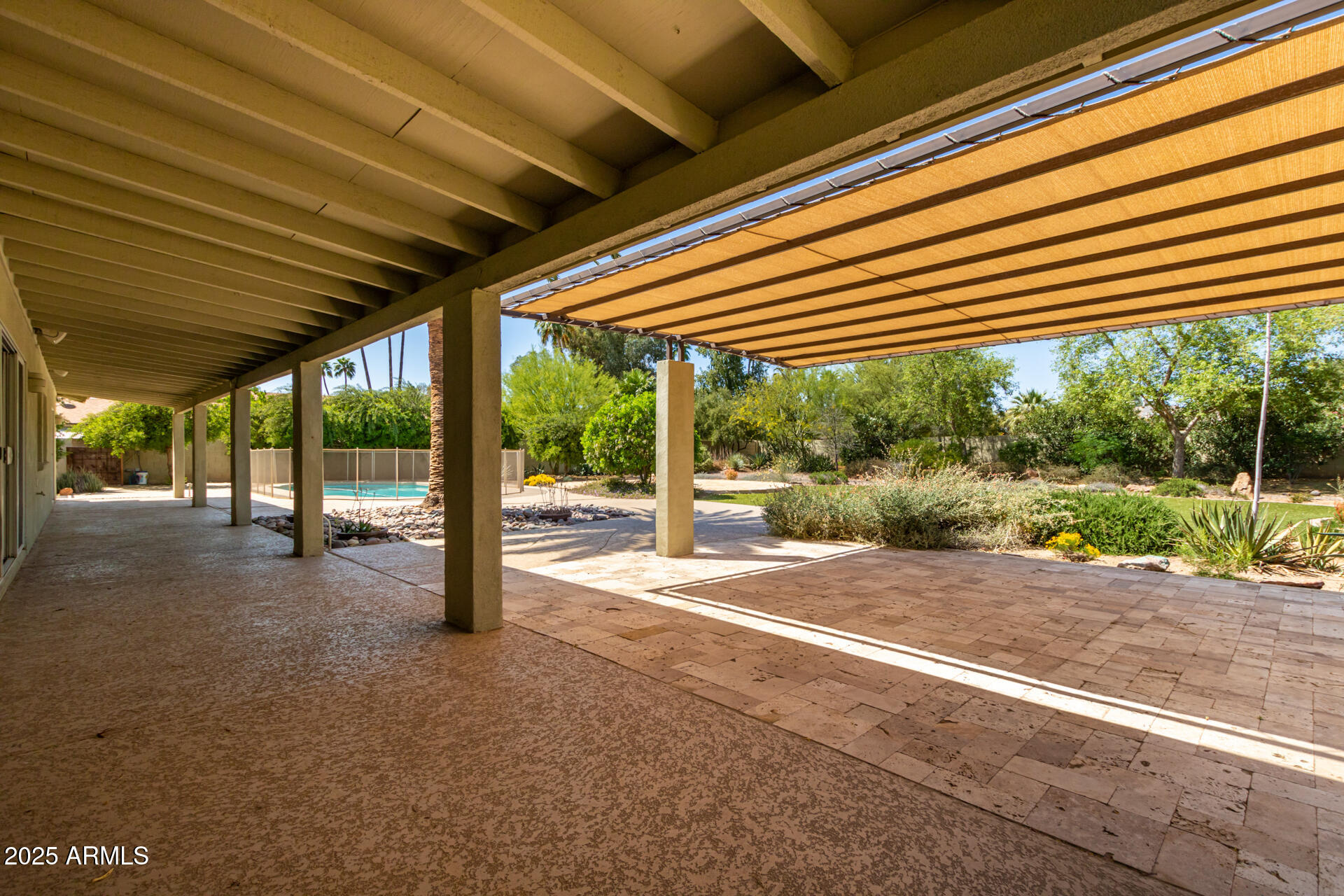 6102 E ASTER Drive