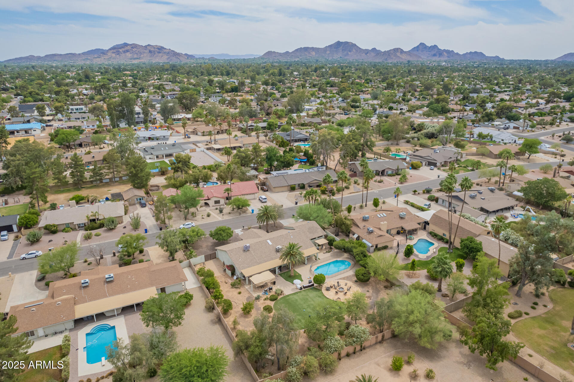 6102 E ASTER Drive