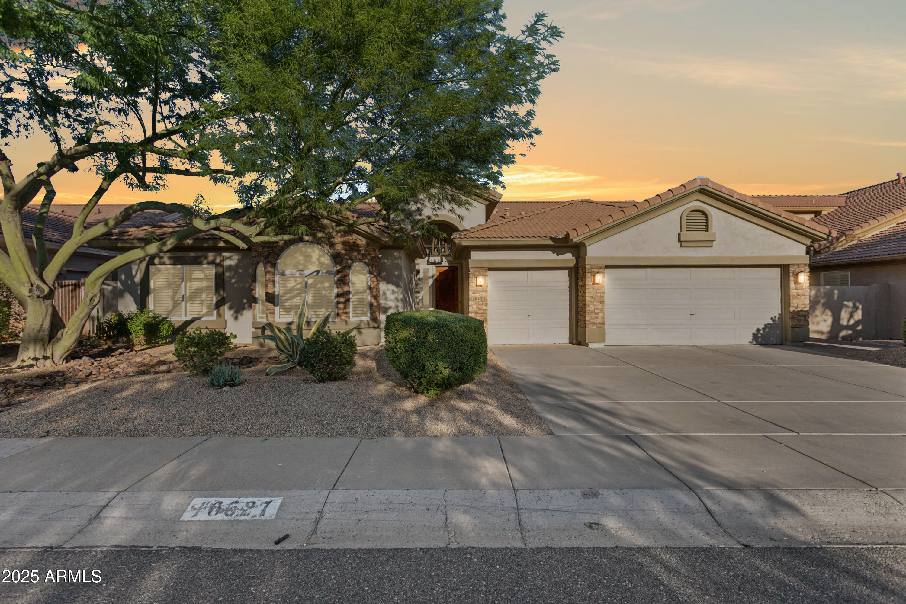 16627 N 60th Place