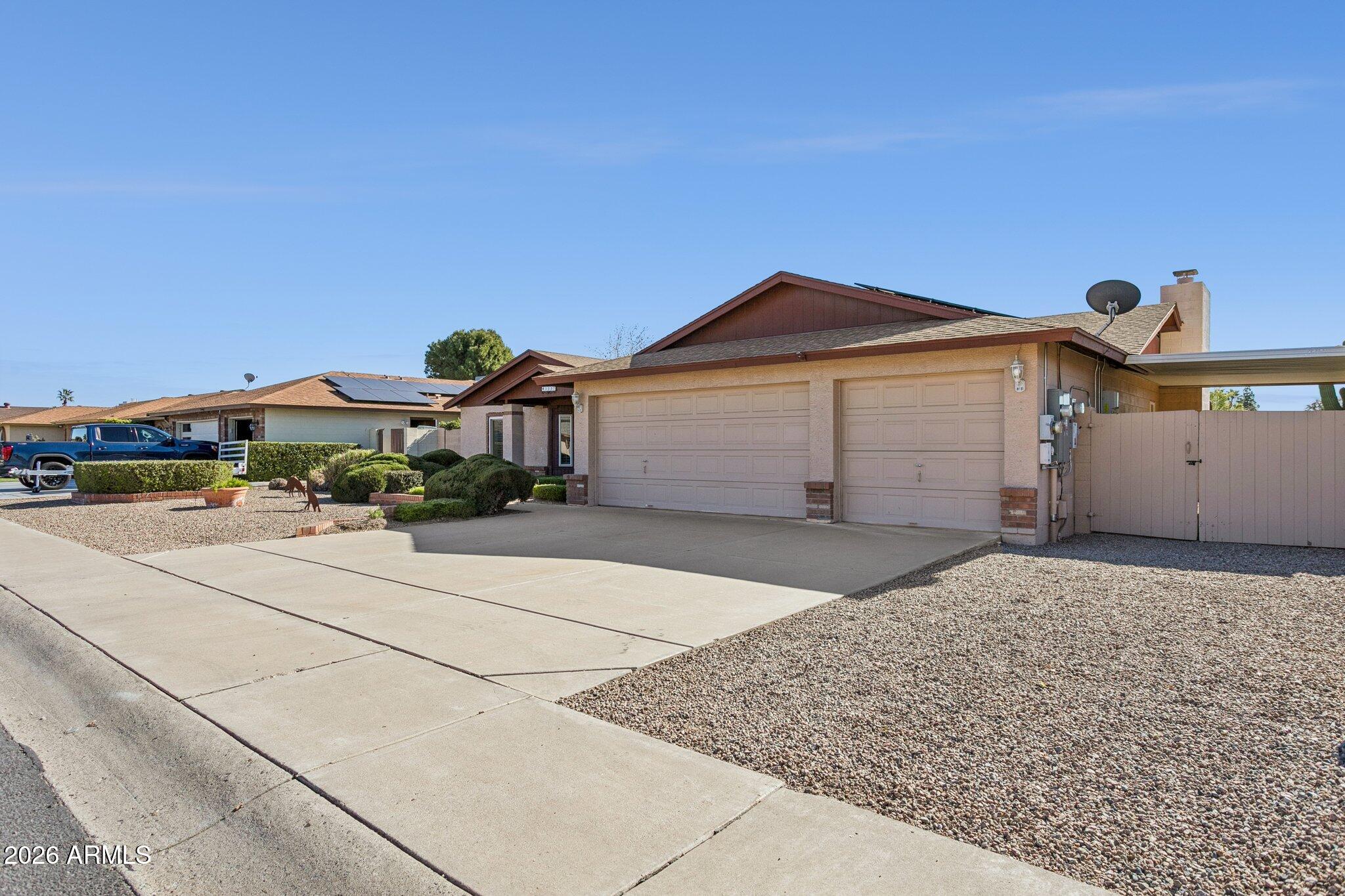 3337 W Taro Lane