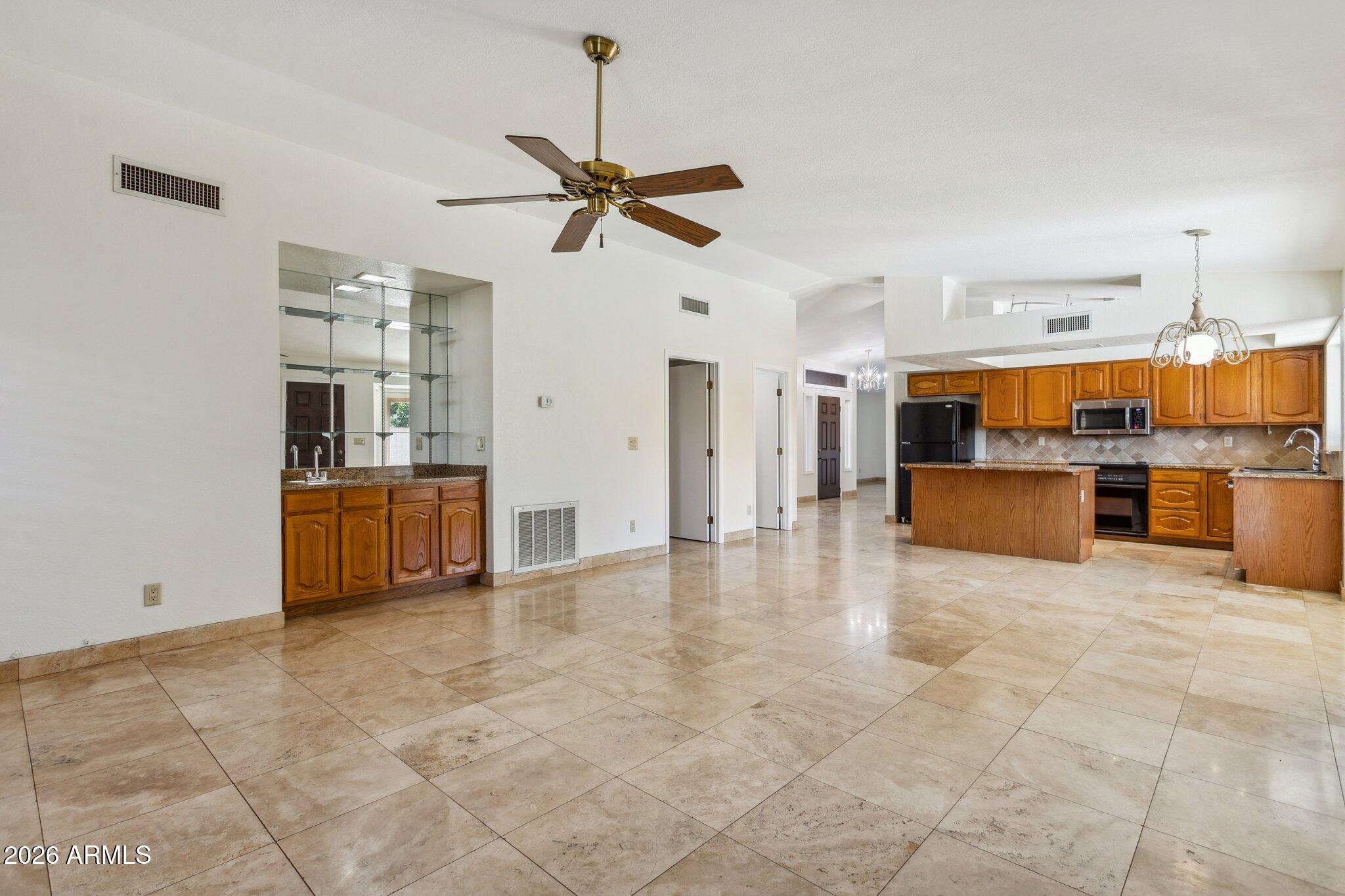 3337 W Taro Lane