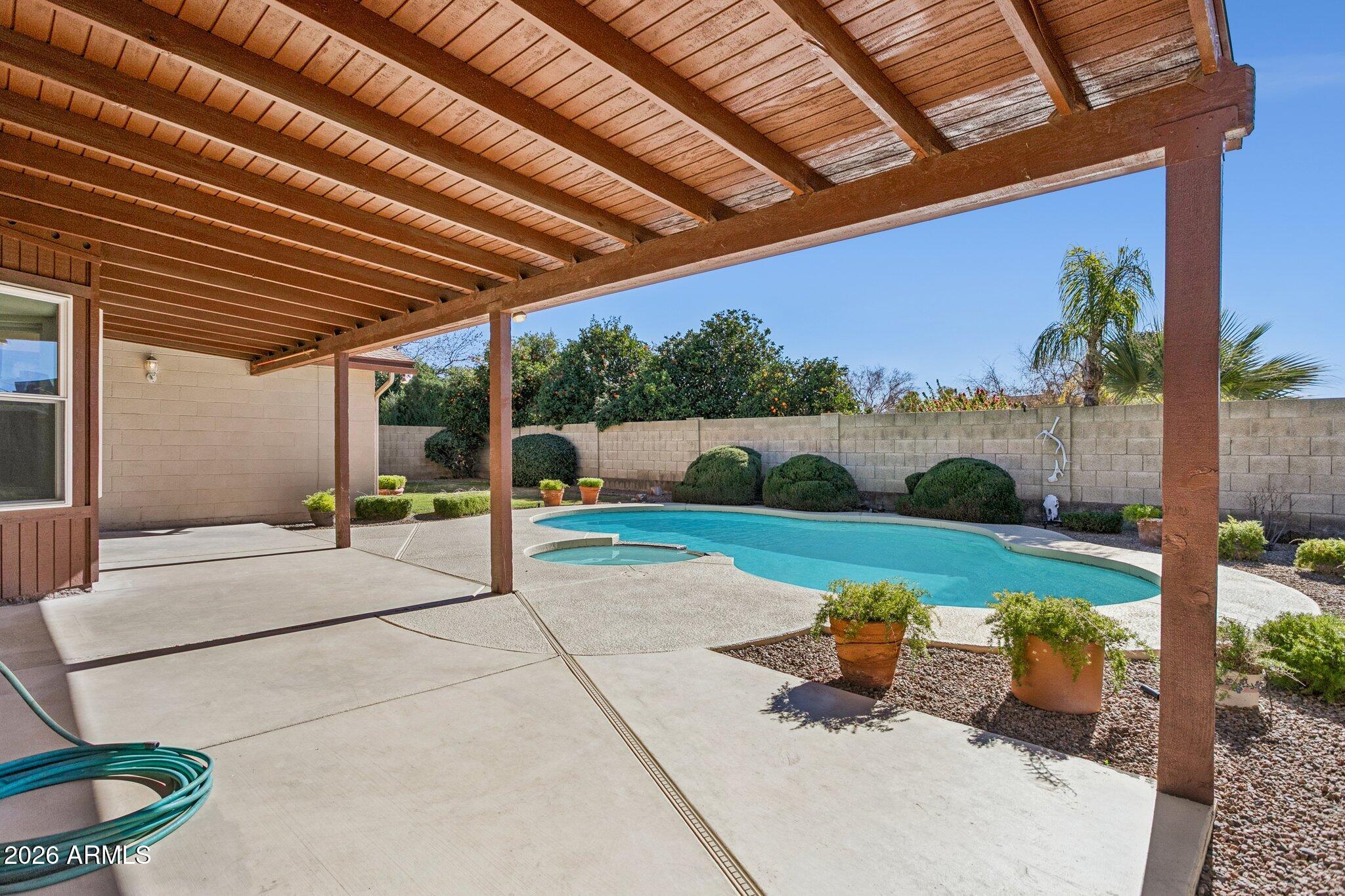 3337 W Taro Lane
