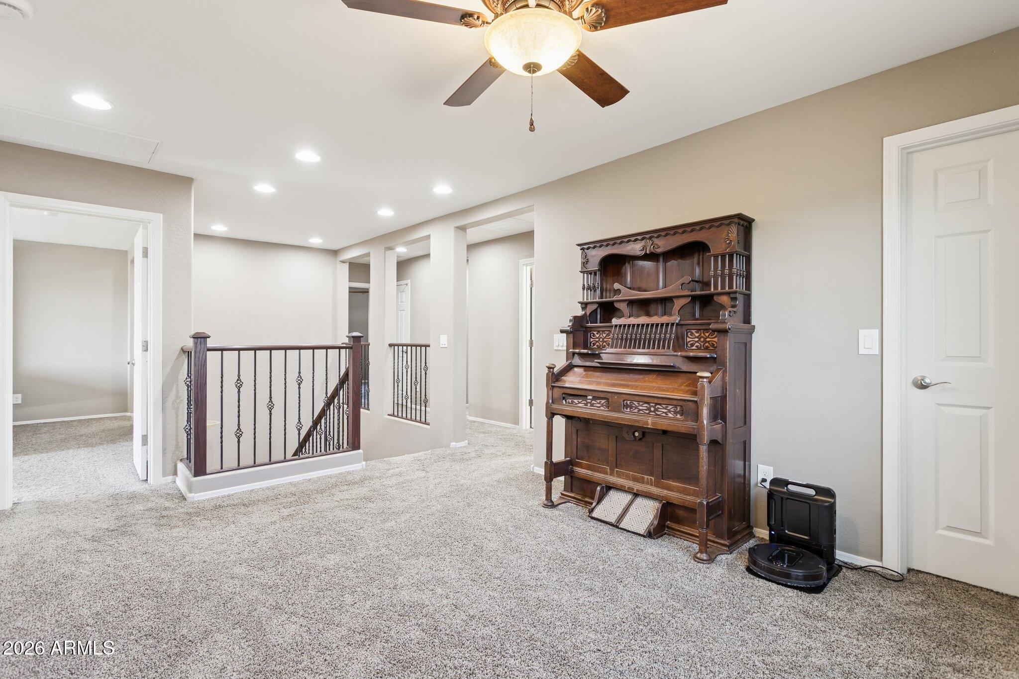12151 W Davis Lane