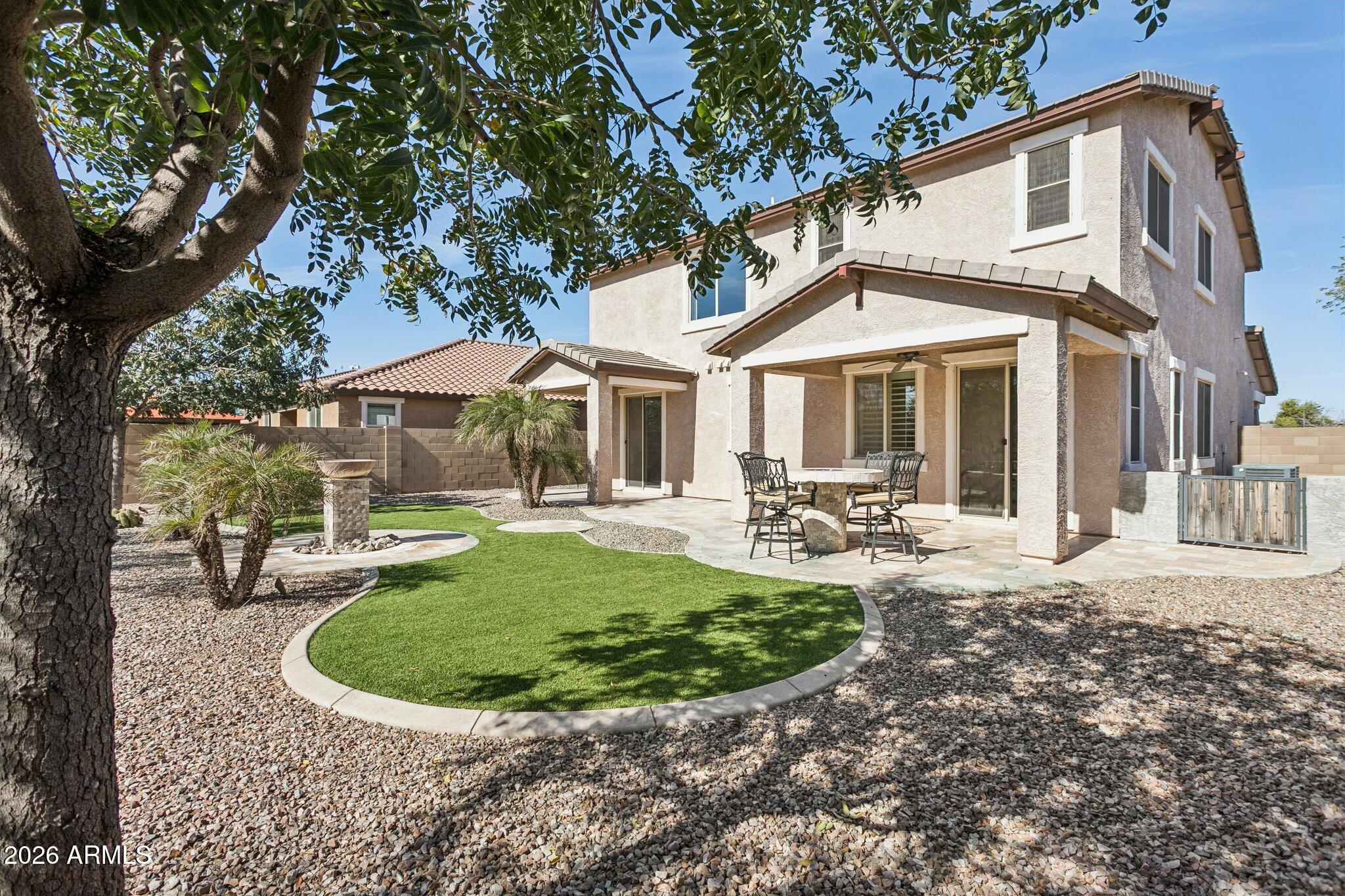 12151 W Davis Lane