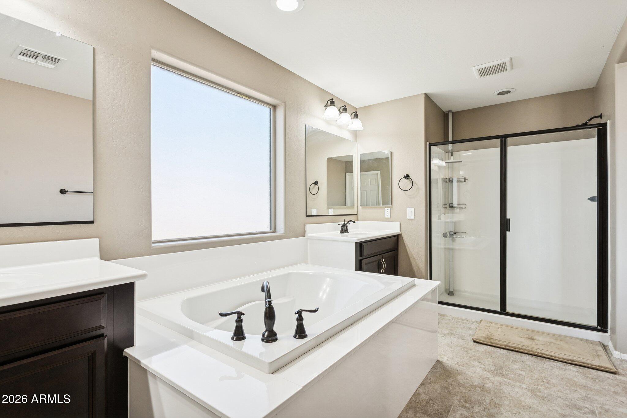 12151 W Davis Lane