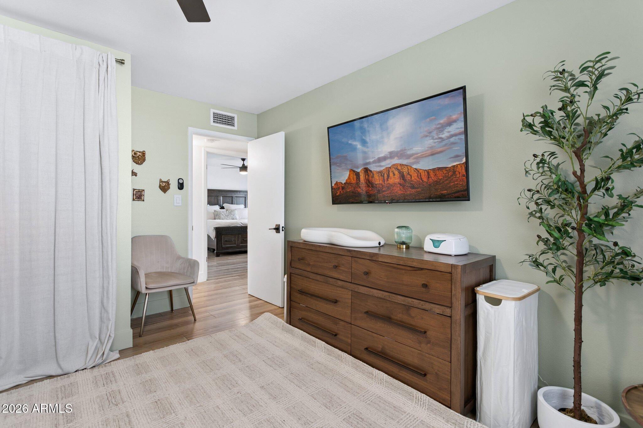 1715 W Orchid Lane