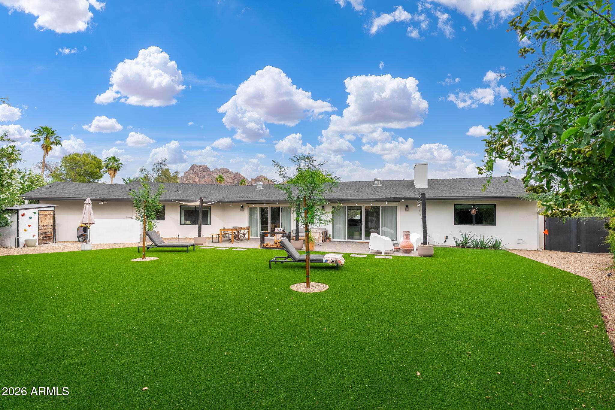 4338 E RANCHO Drive