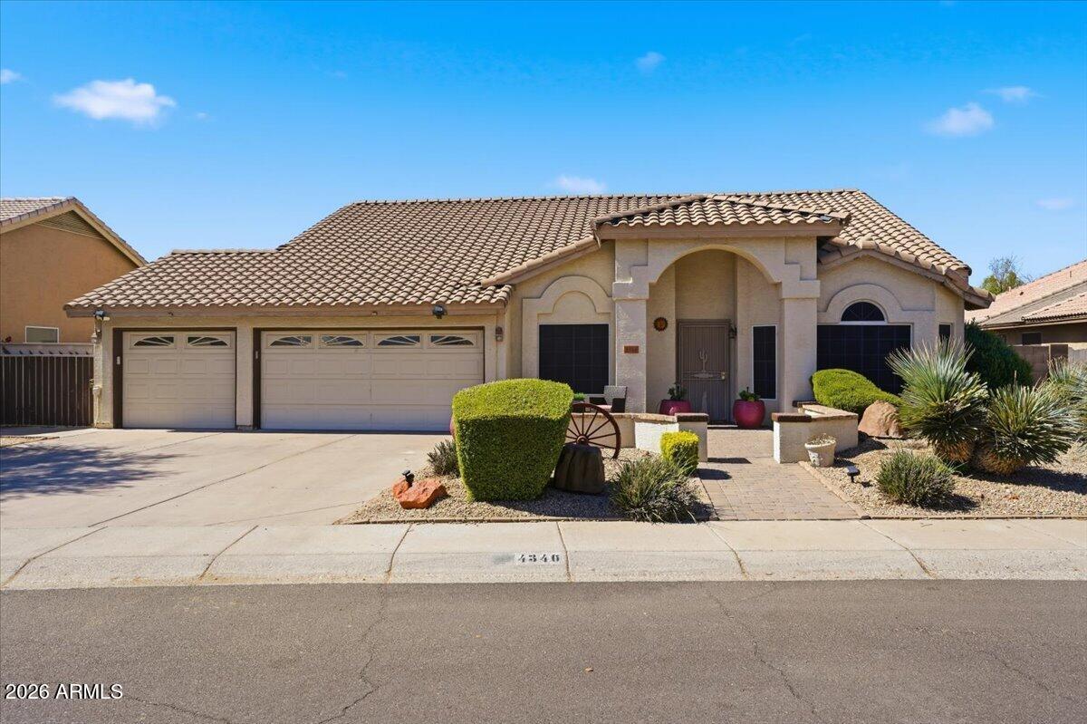 4346 W MISTY WILLOW Lane
