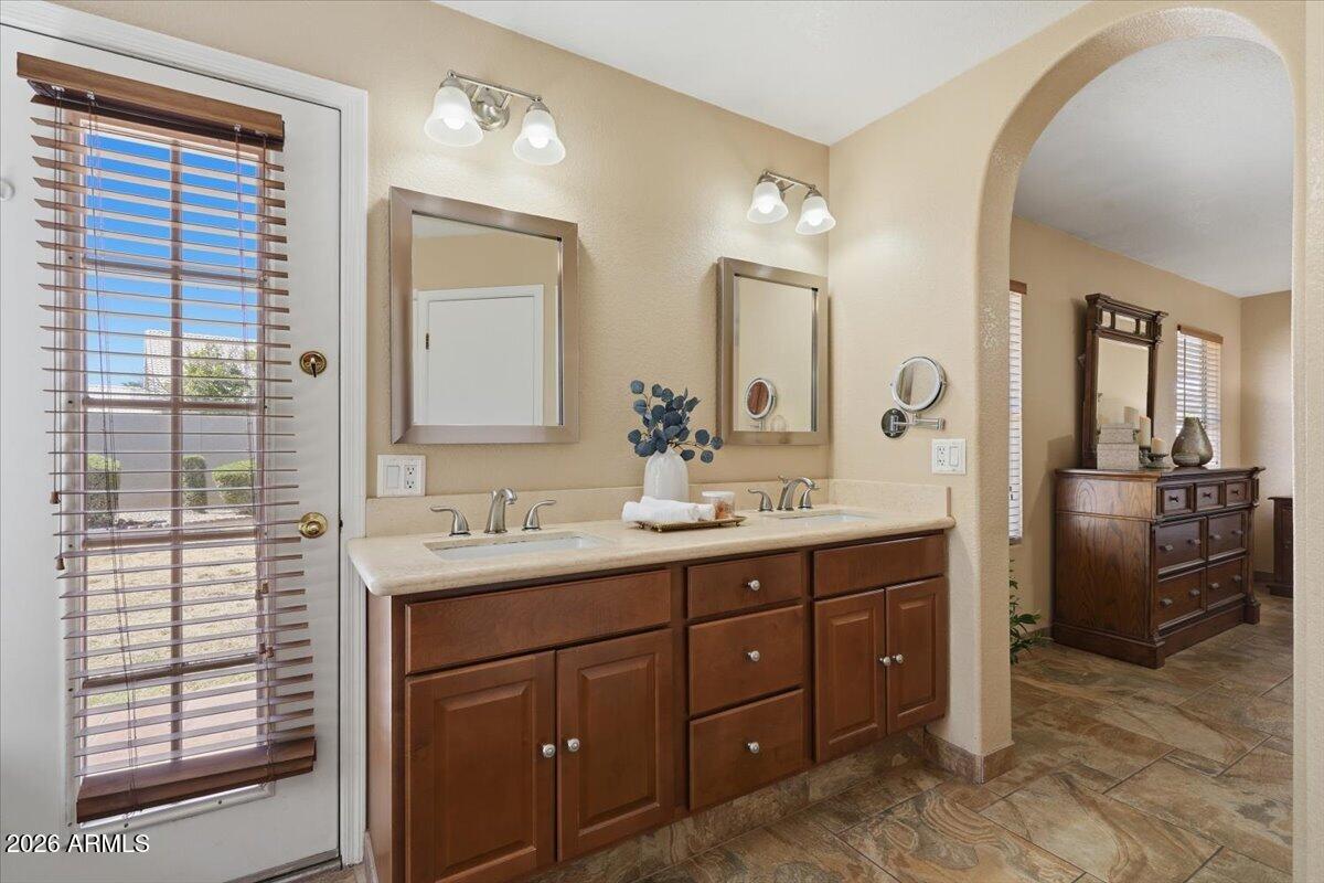 4346 W MISTY WILLOW Lane
