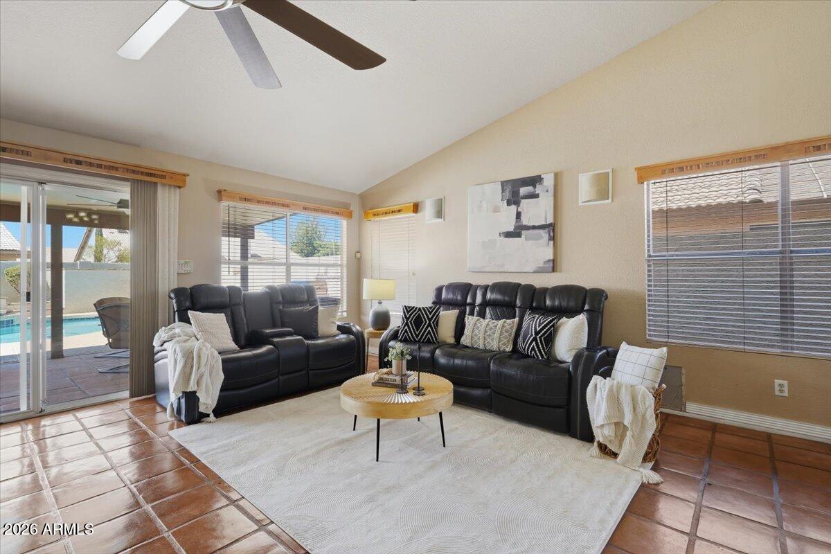 4346 W MISTY WILLOW Lane