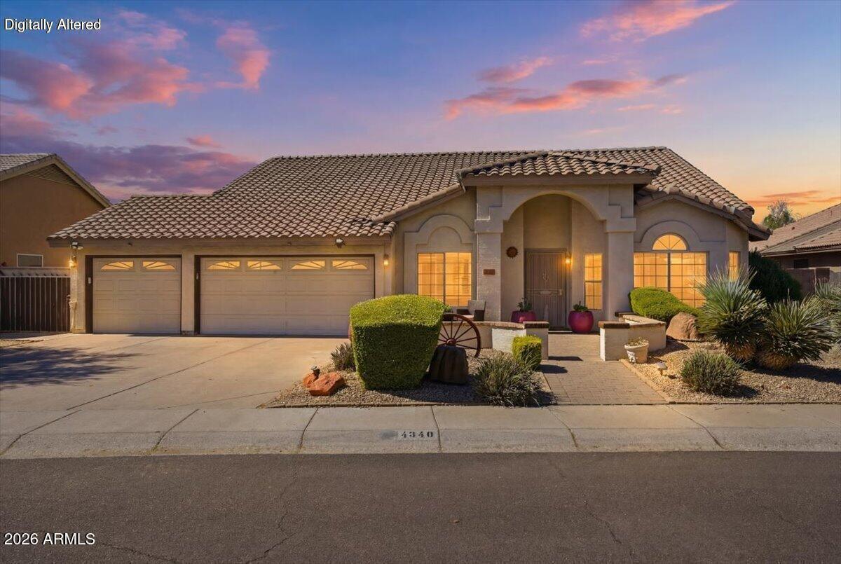 4346 W MISTY WILLOW Lane