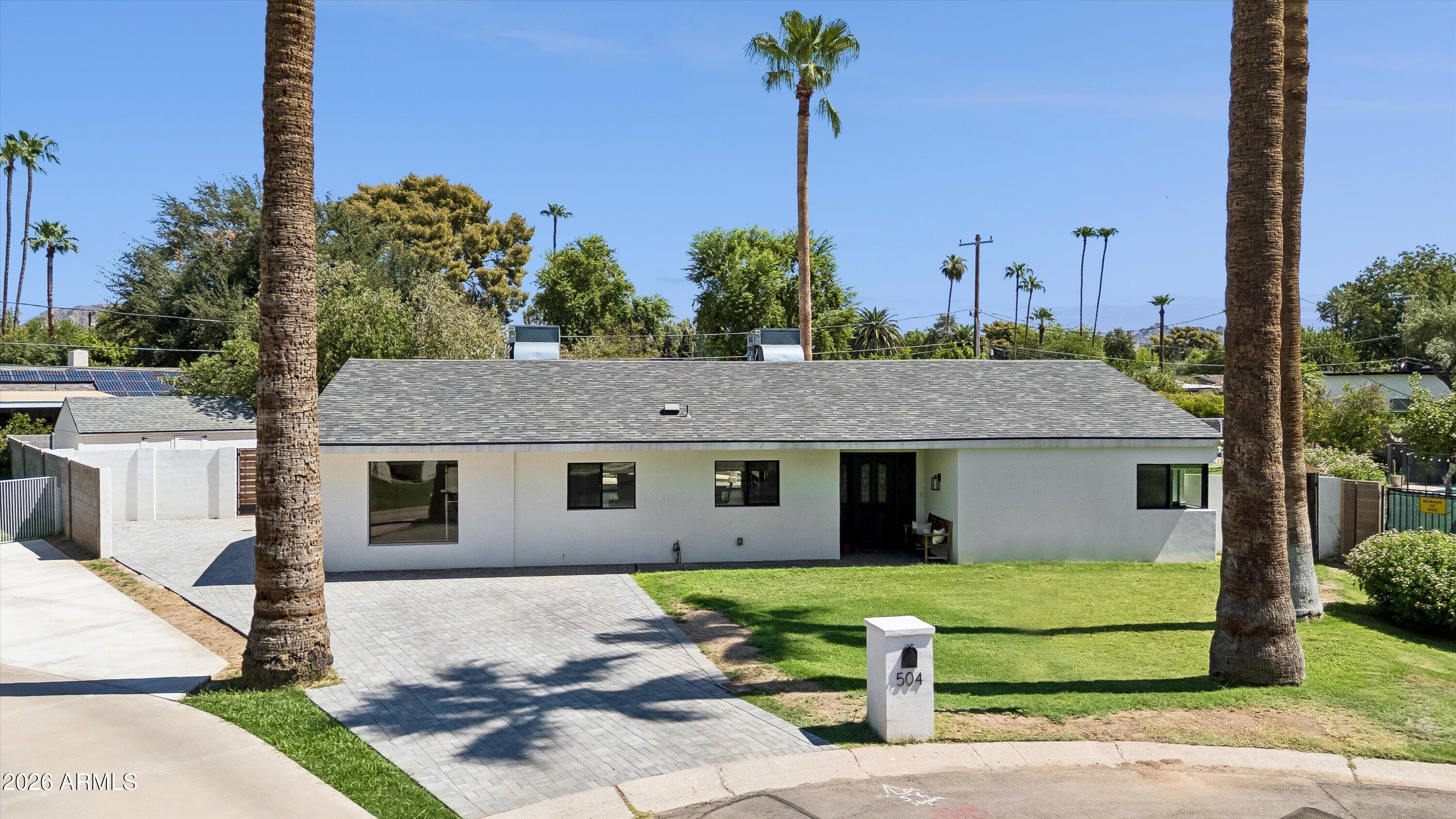 504 W HARMONT Drive