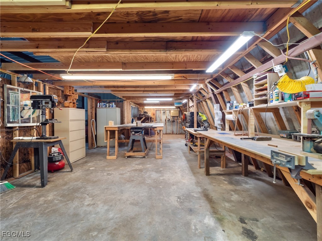 13001 Shetland LN
