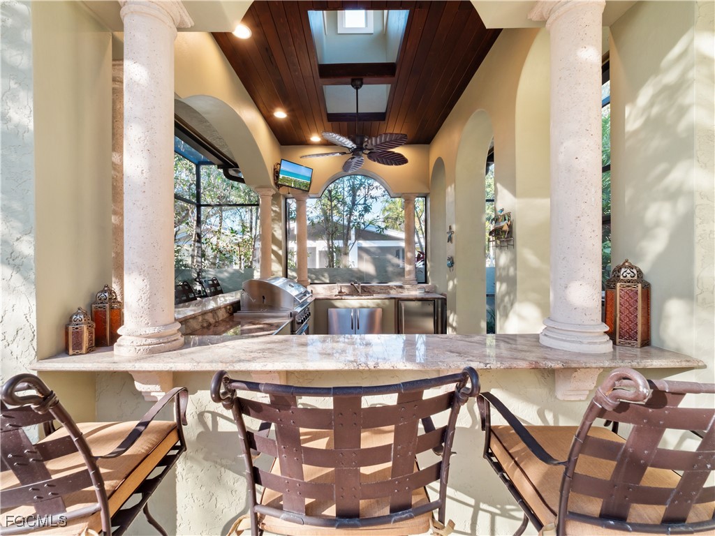 1265 Canterbury DR