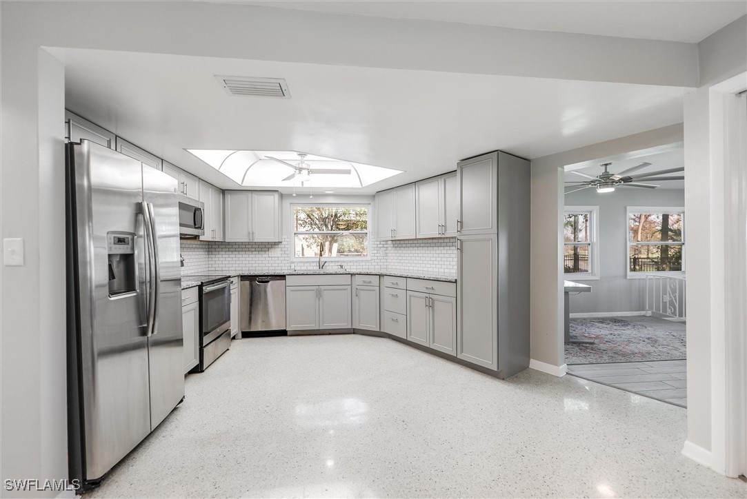 1575 Olmeda WAY
