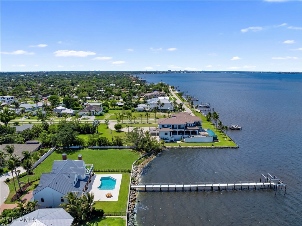 8451 Casa Del Rio LN