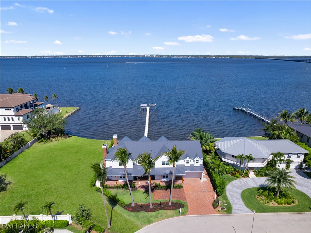 8451 Casa Del Rio LN