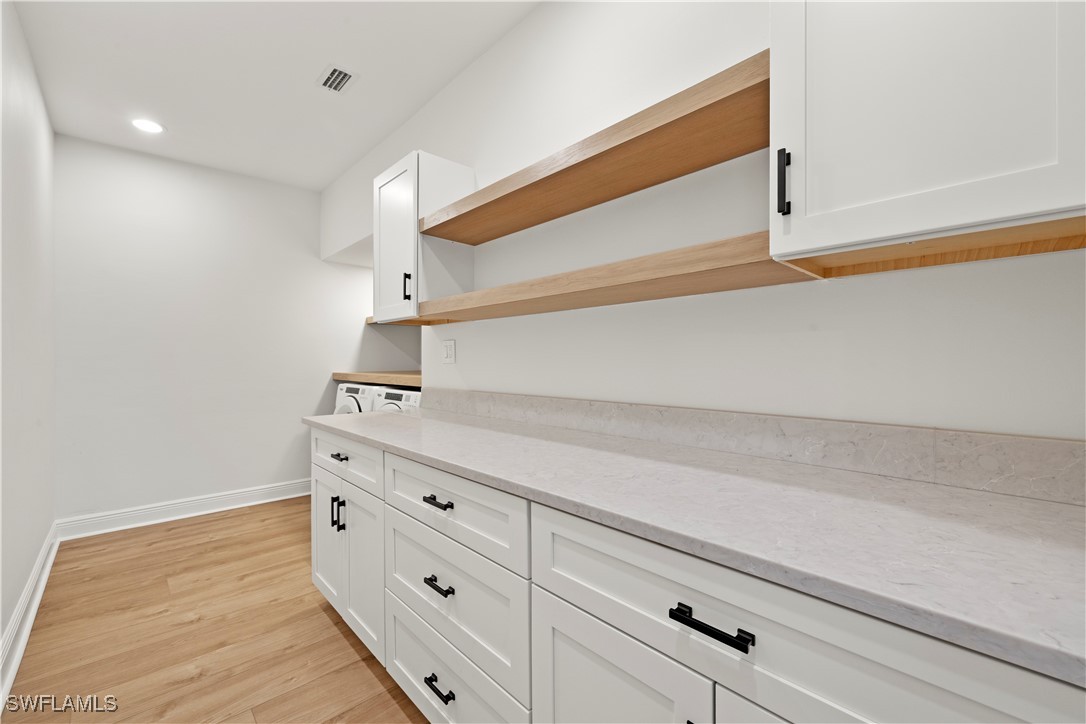 8451 Casa Del Rio LN