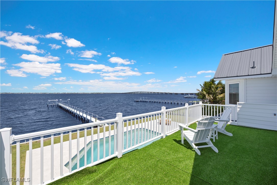 8451 Casa Del Rio LN