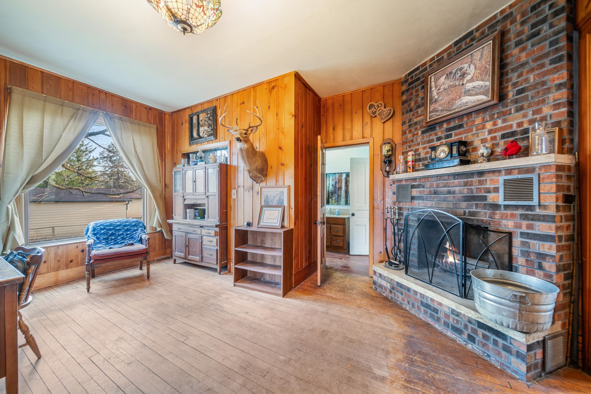 607 JEFFERSON Avenue