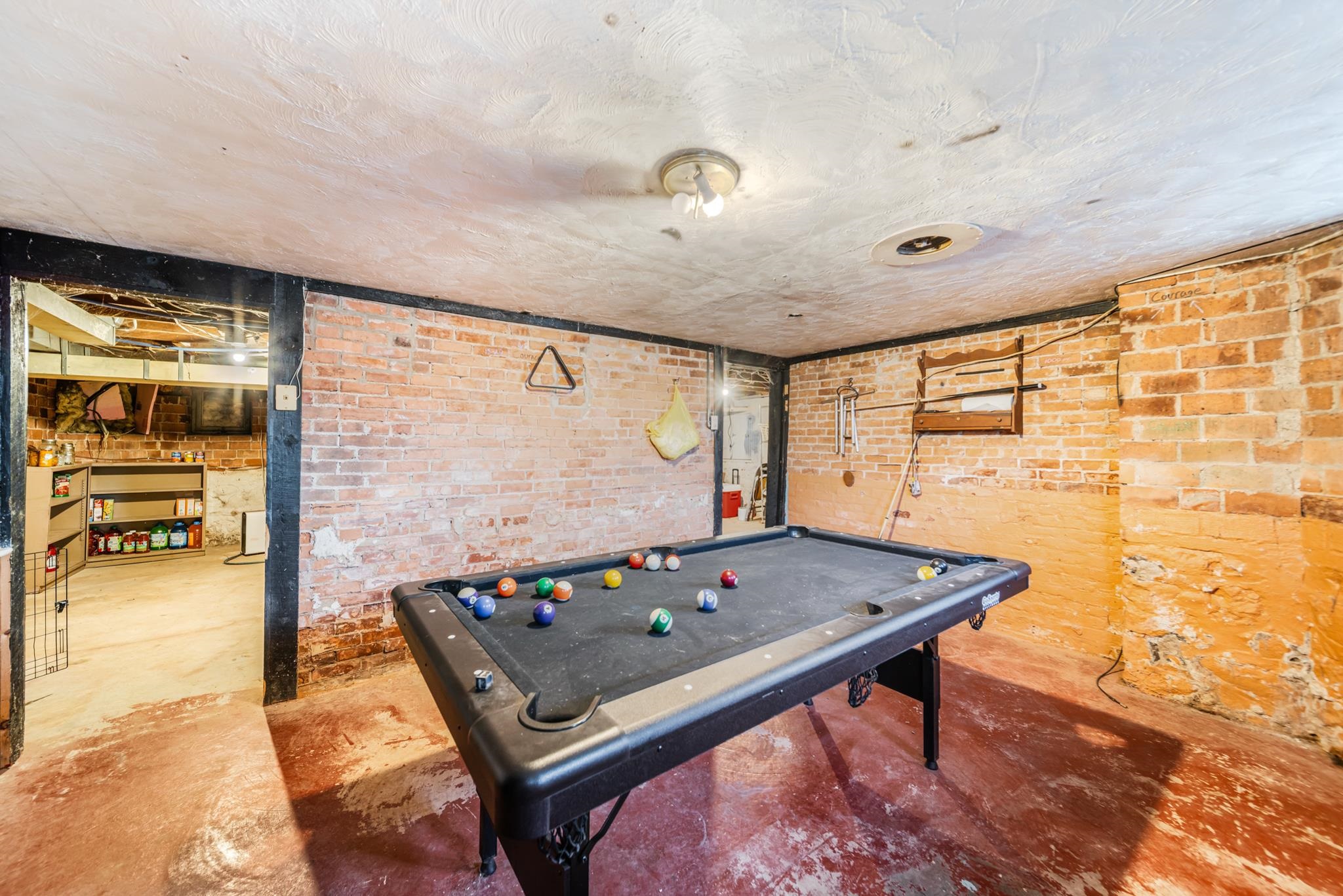 607 JEFFERSON Avenue