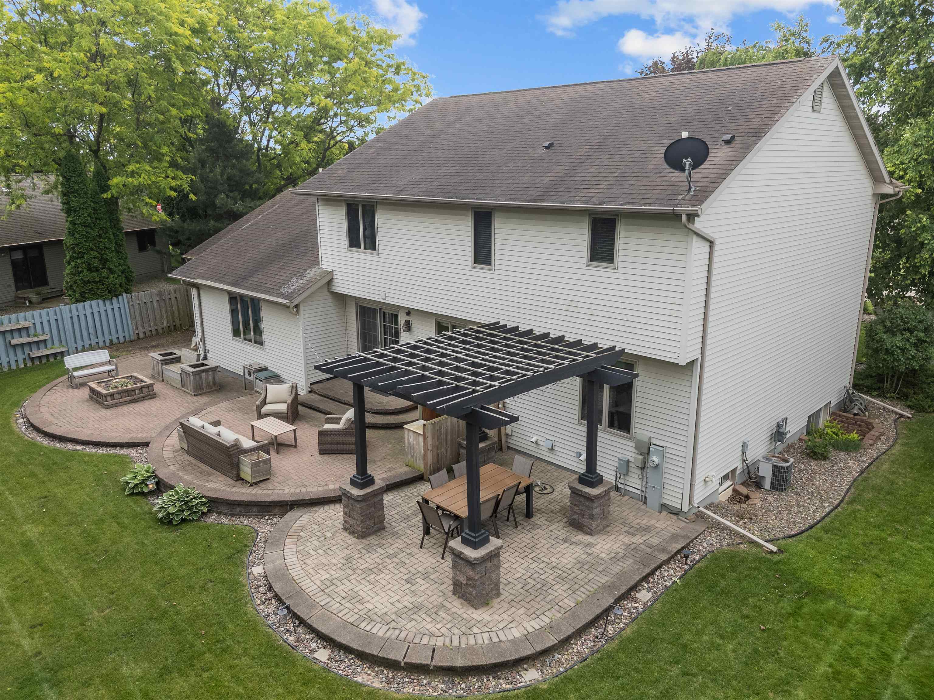 1364 WHIPPLETREE Lane