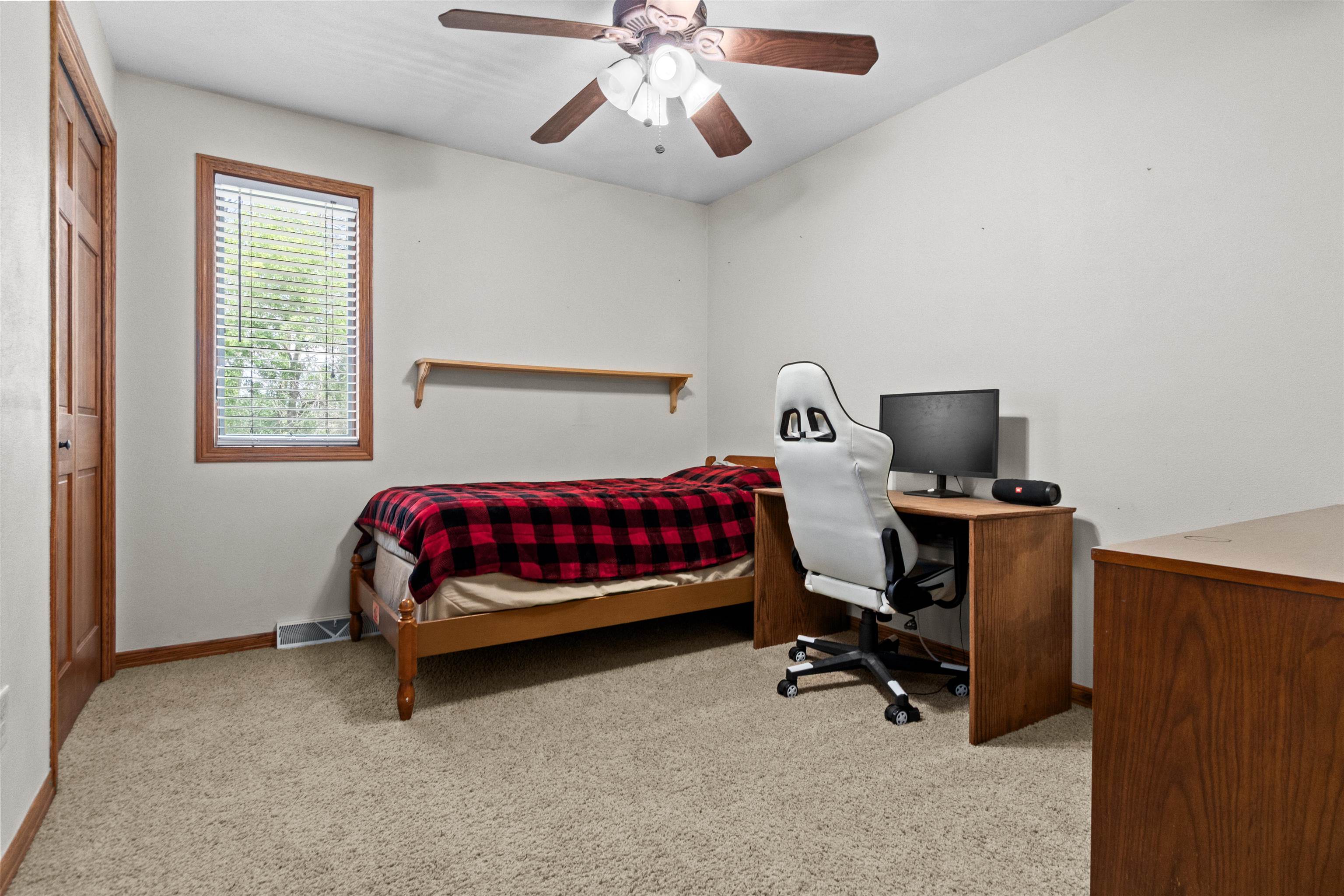 1364 WHIPPLETREE Lane