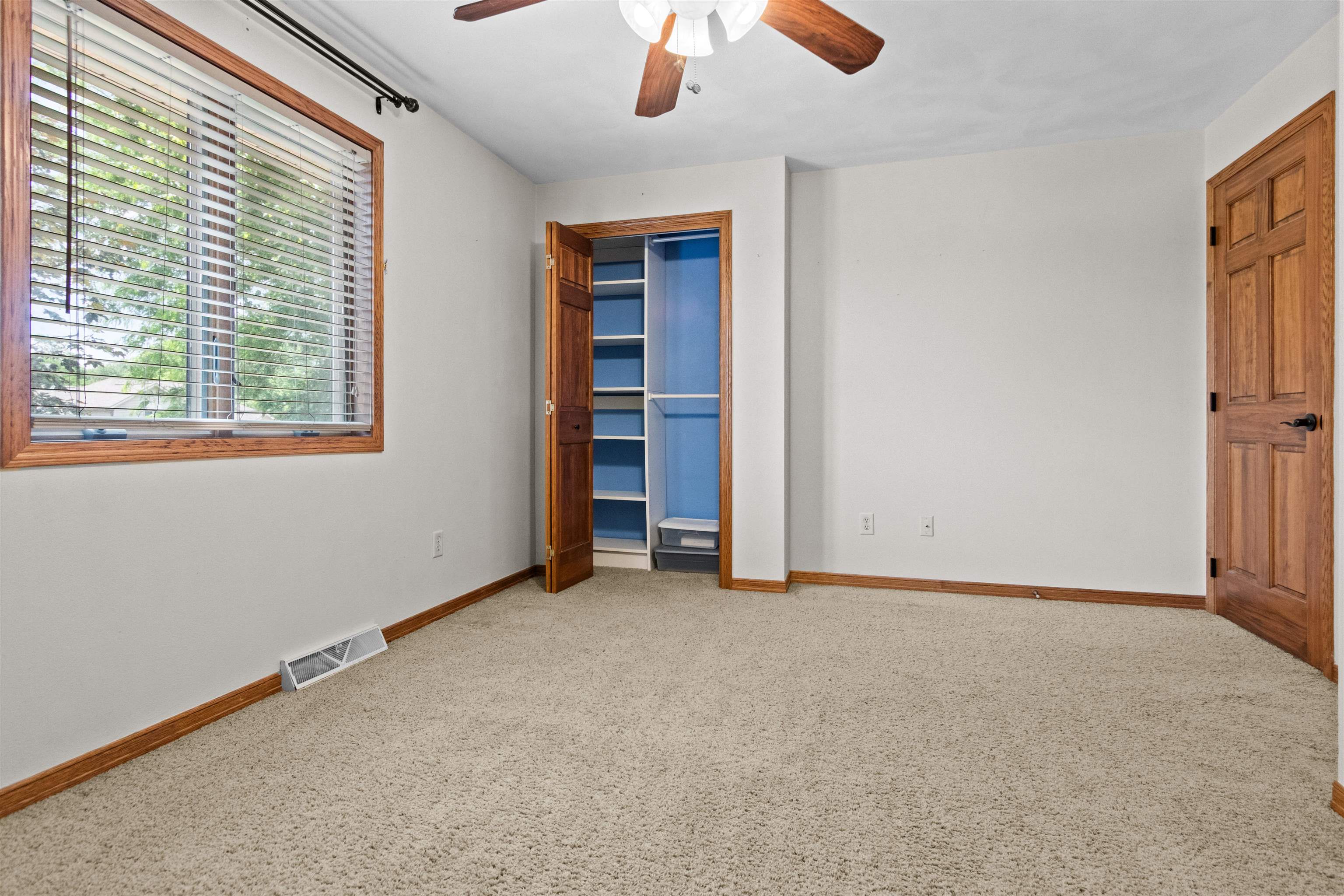 1364 WHIPPLETREE Lane