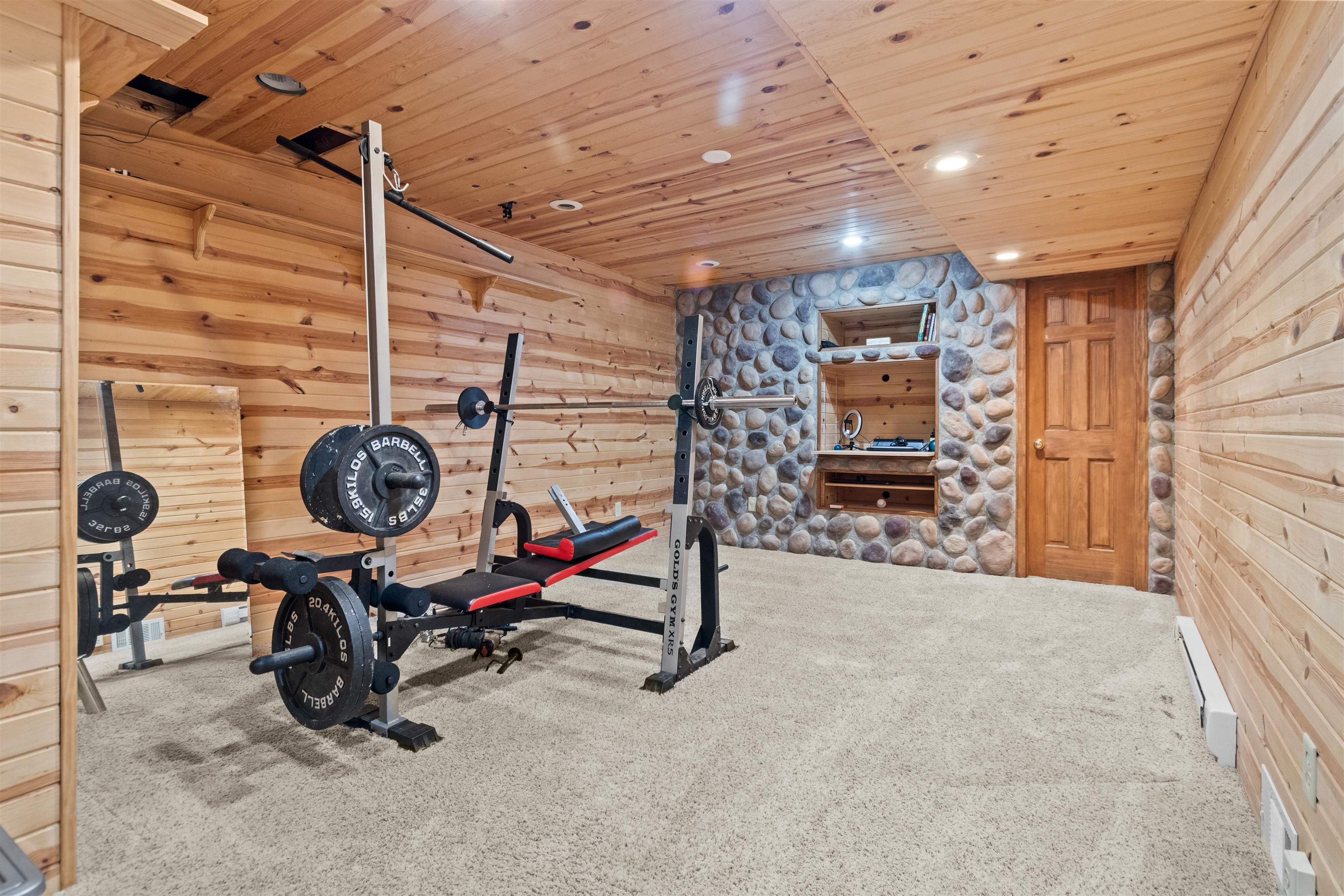 1364 WHIPPLETREE Lane