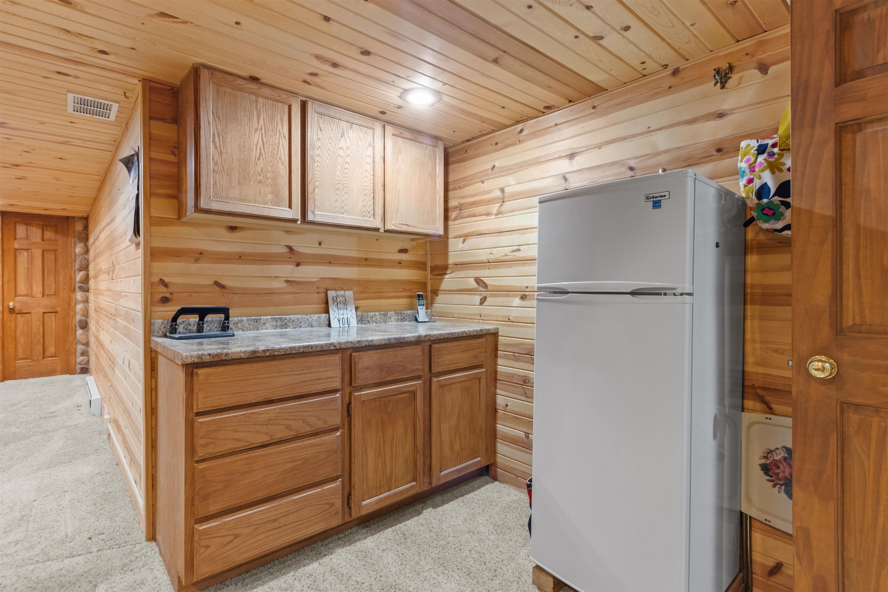 1364 WHIPPLETREE Lane