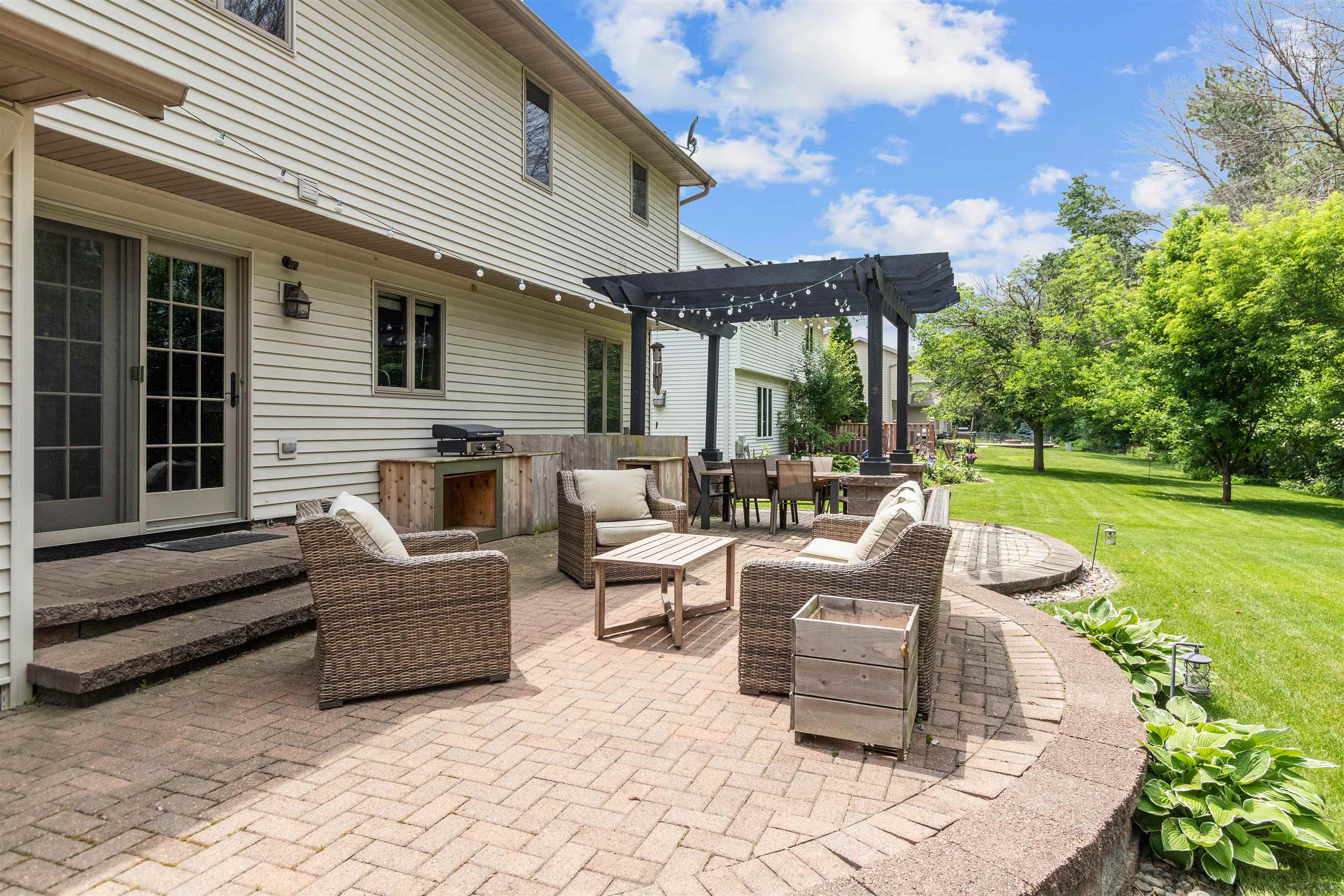 1364 WHIPPLETREE Lane