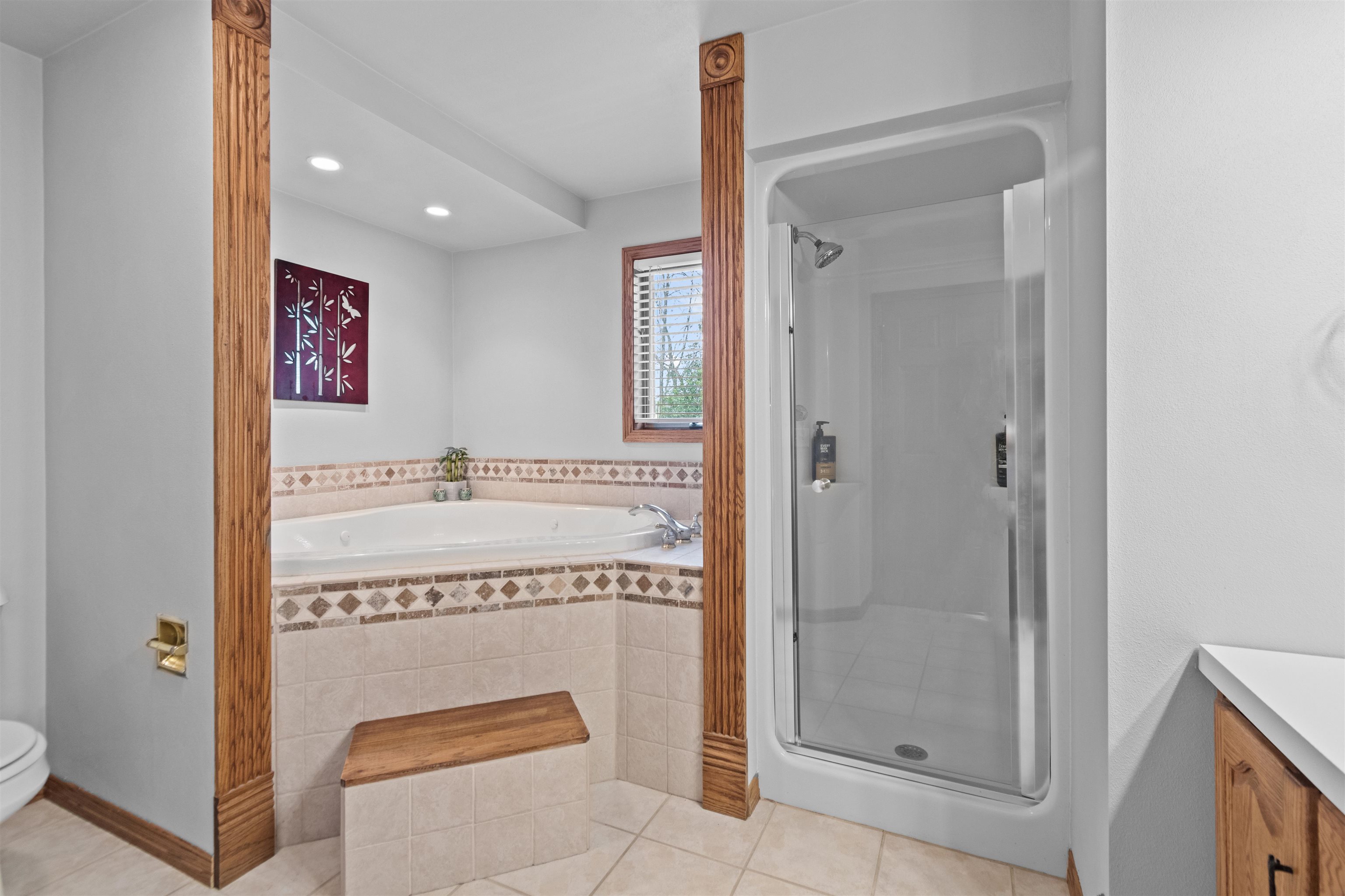 1364 WHIPPLETREE Lane