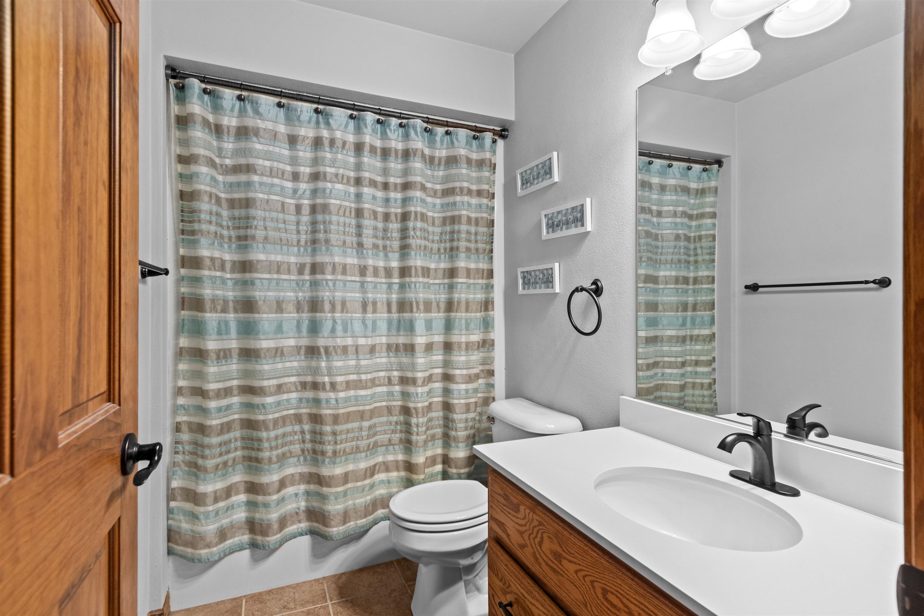 1364 WHIPPLETREE Lane