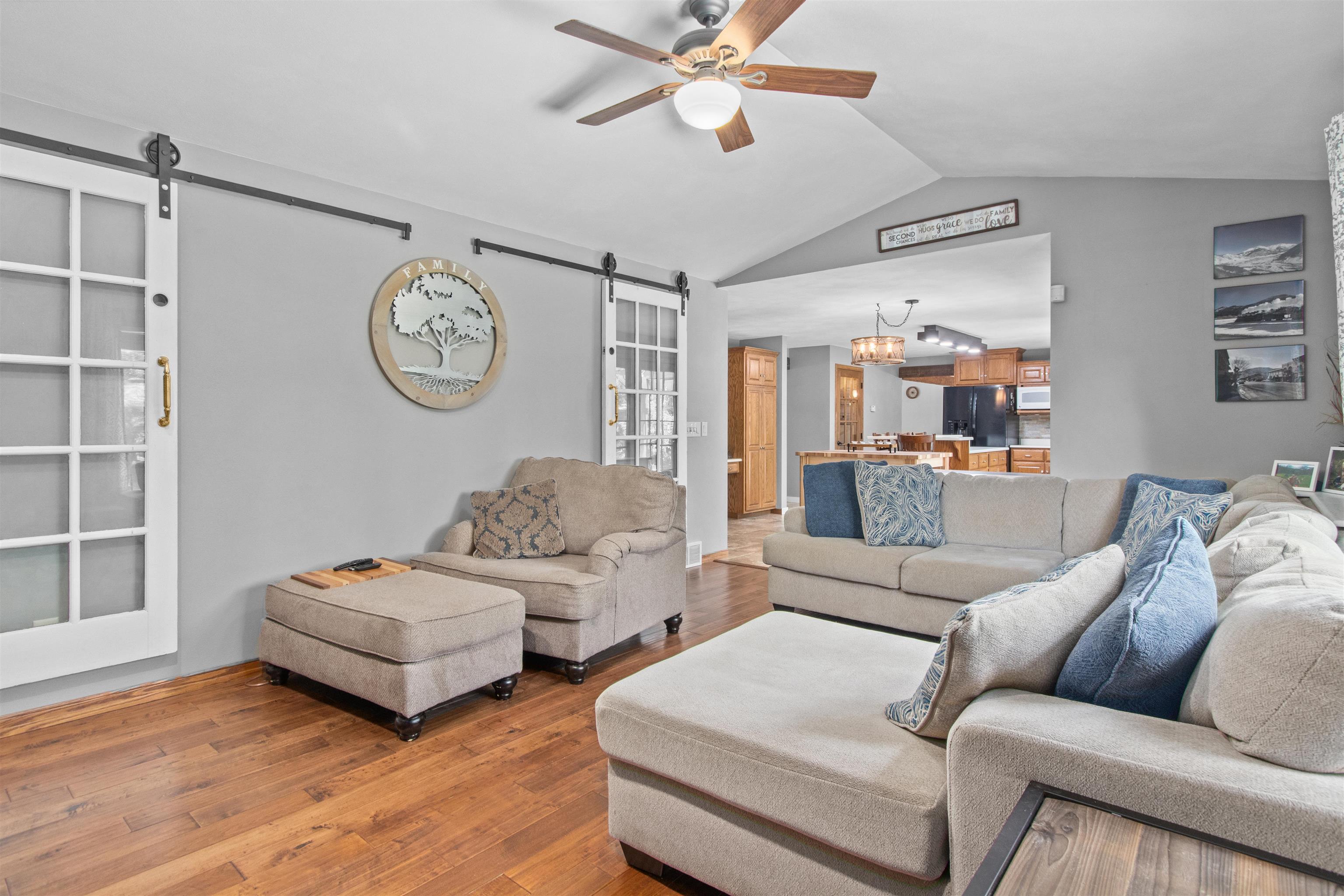 1364 WHIPPLETREE Lane