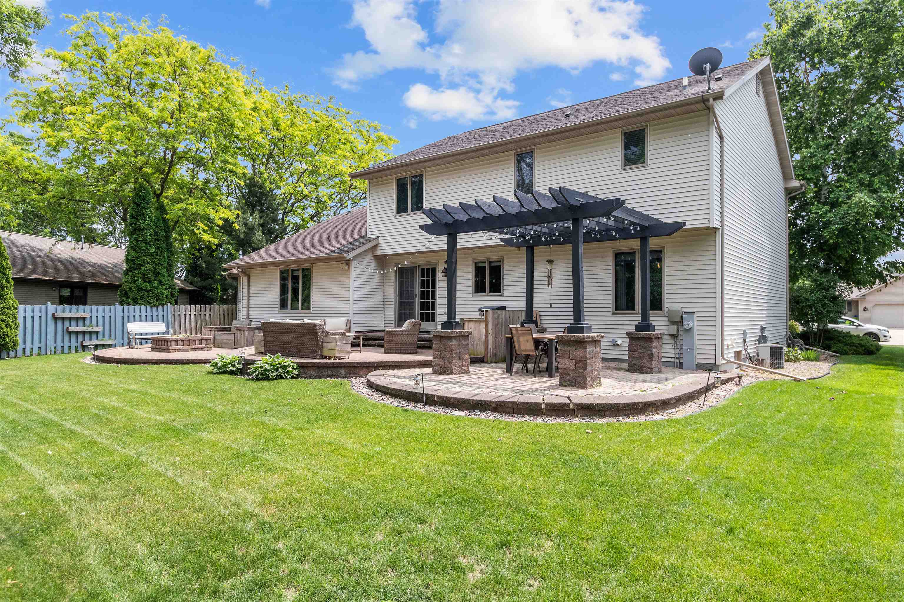 1364 WHIPPLETREE Lane