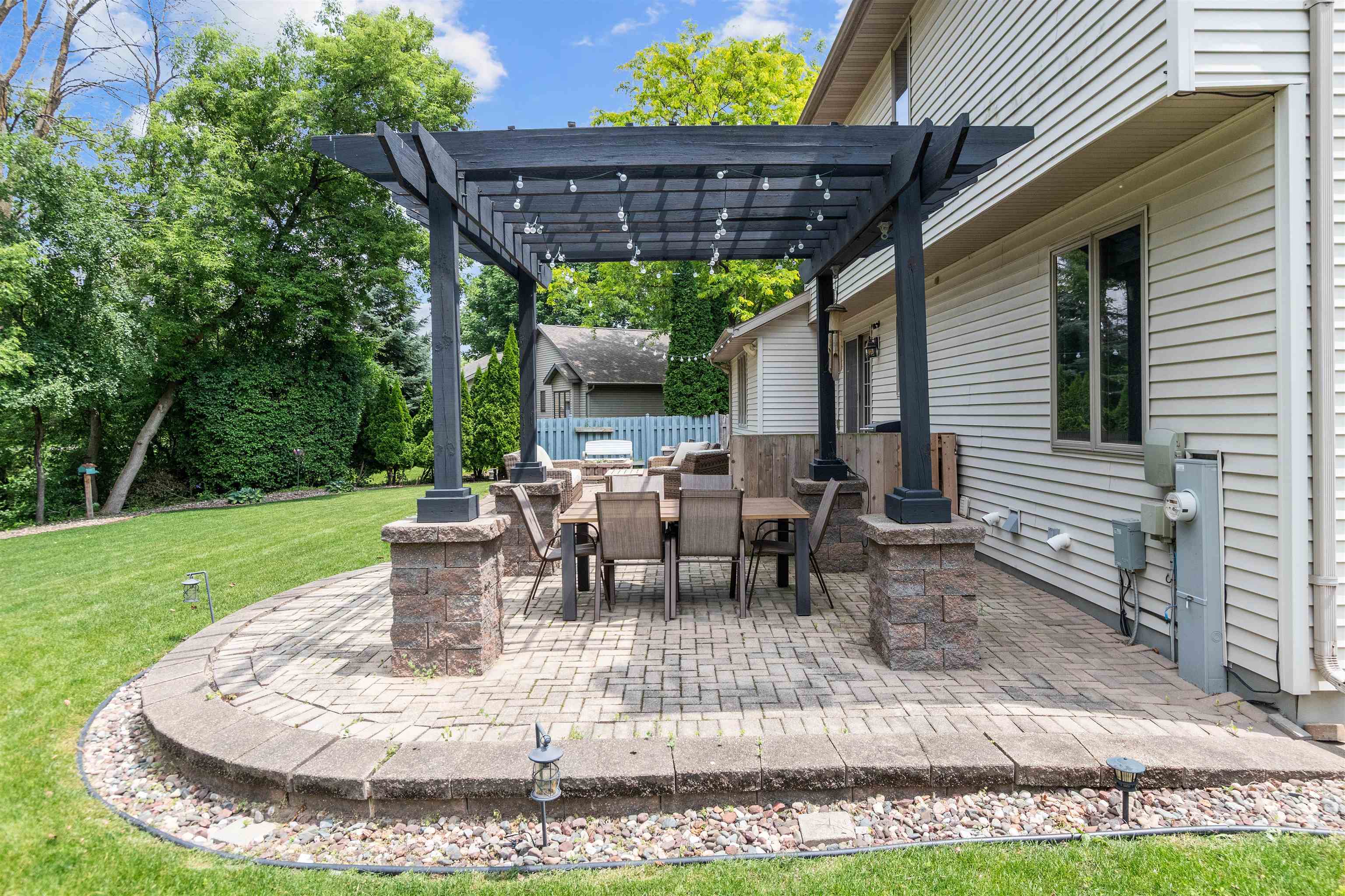 1364 WHIPPLETREE Lane