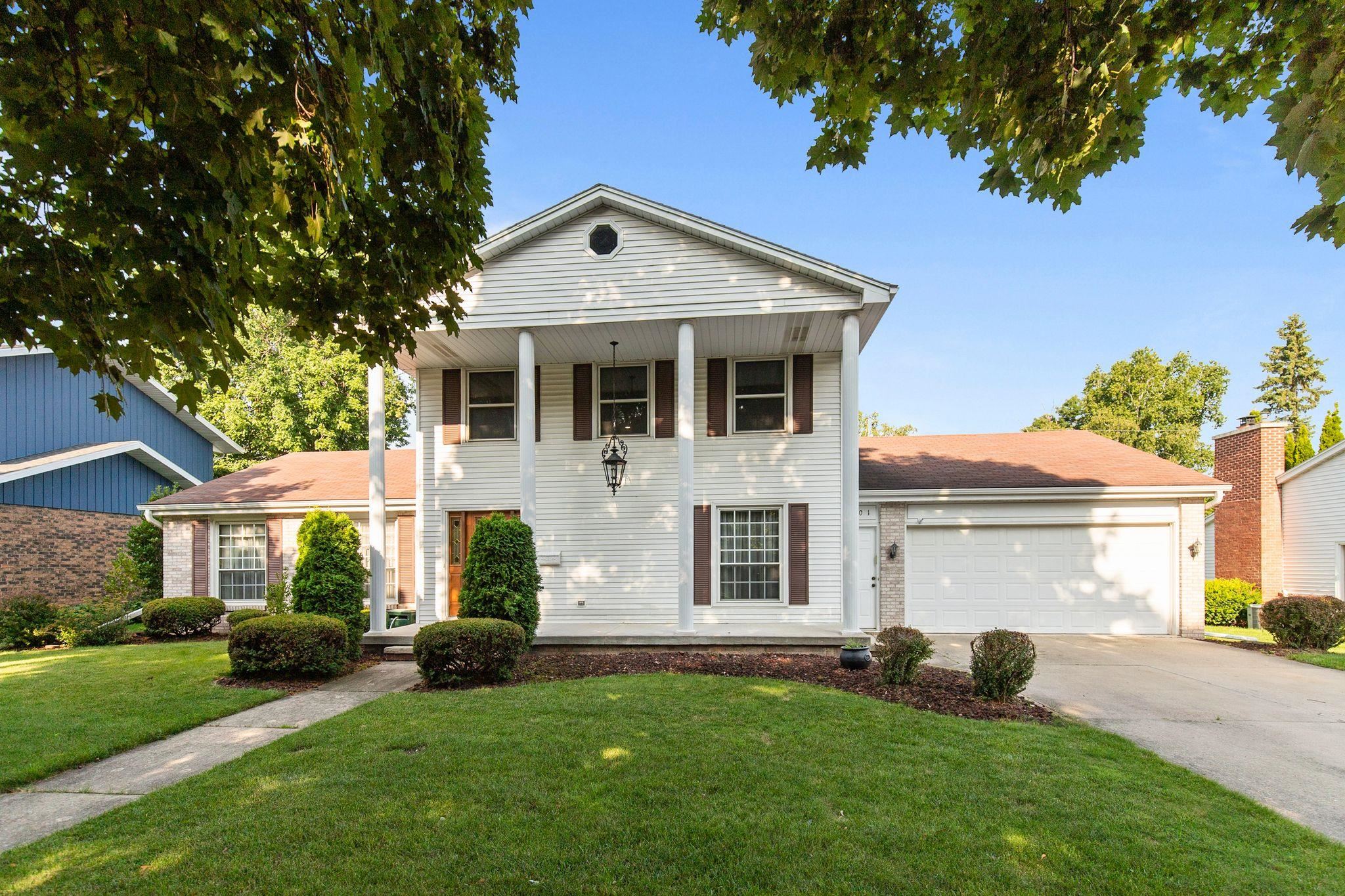 2601 BEECHWOOD Court