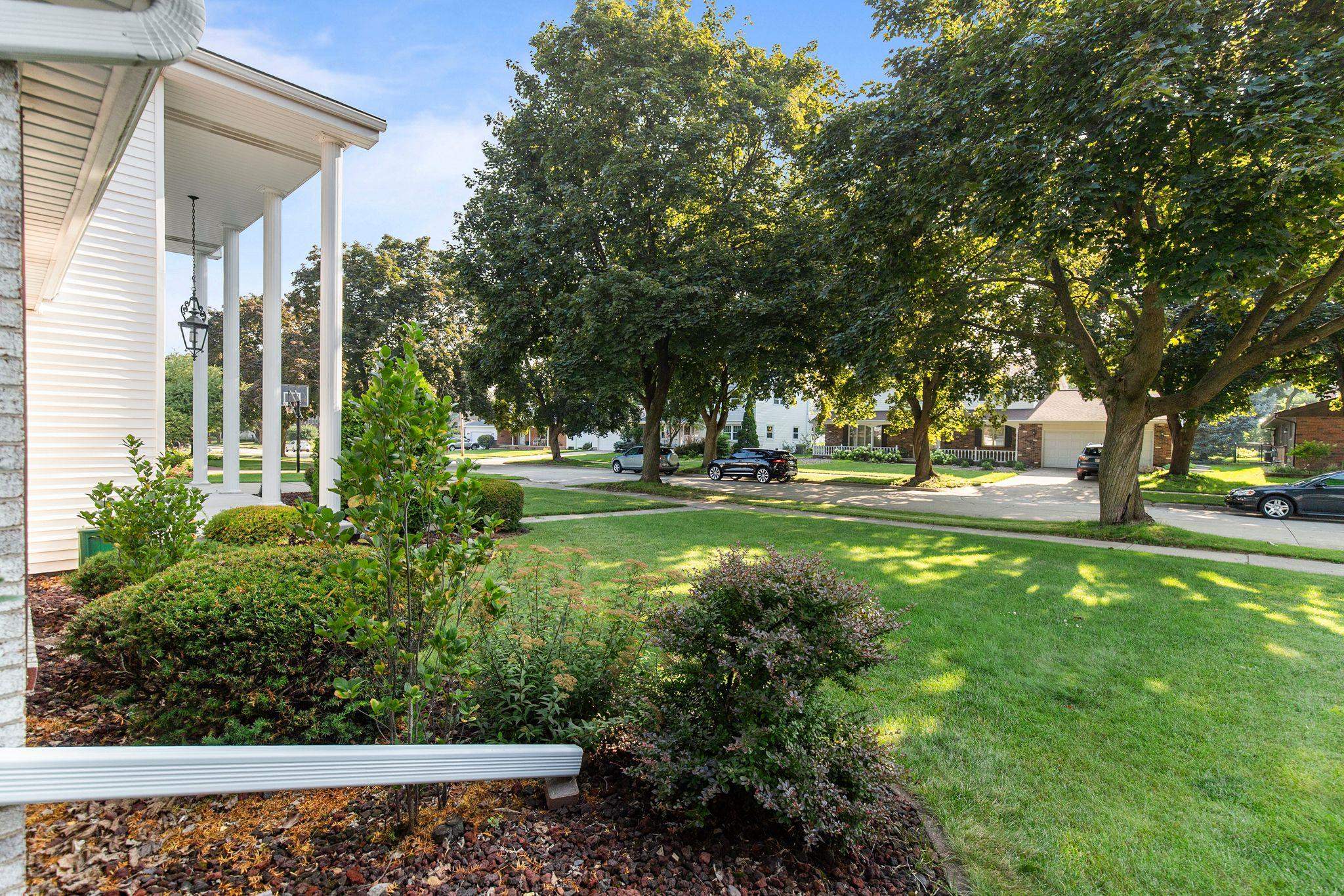 2601 BEECHWOOD Court