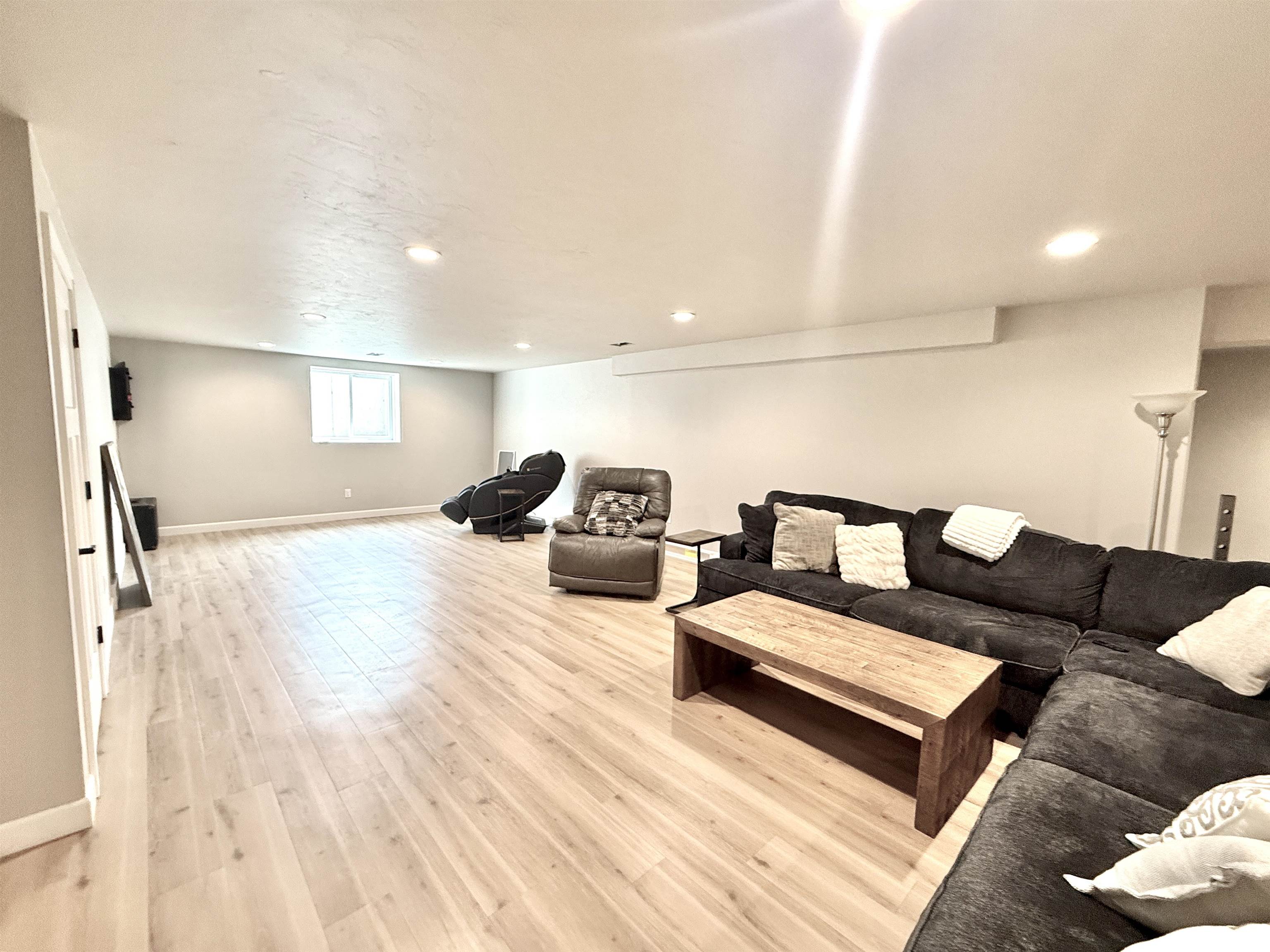 2849 E SUNSTONE Place