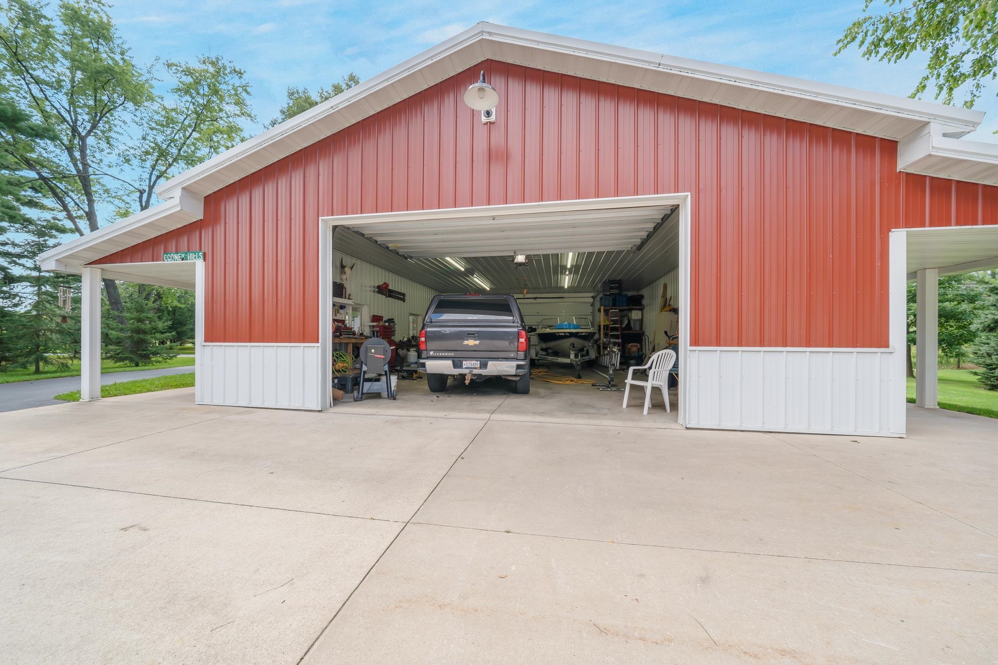 W2130 DAKOTA Avenue