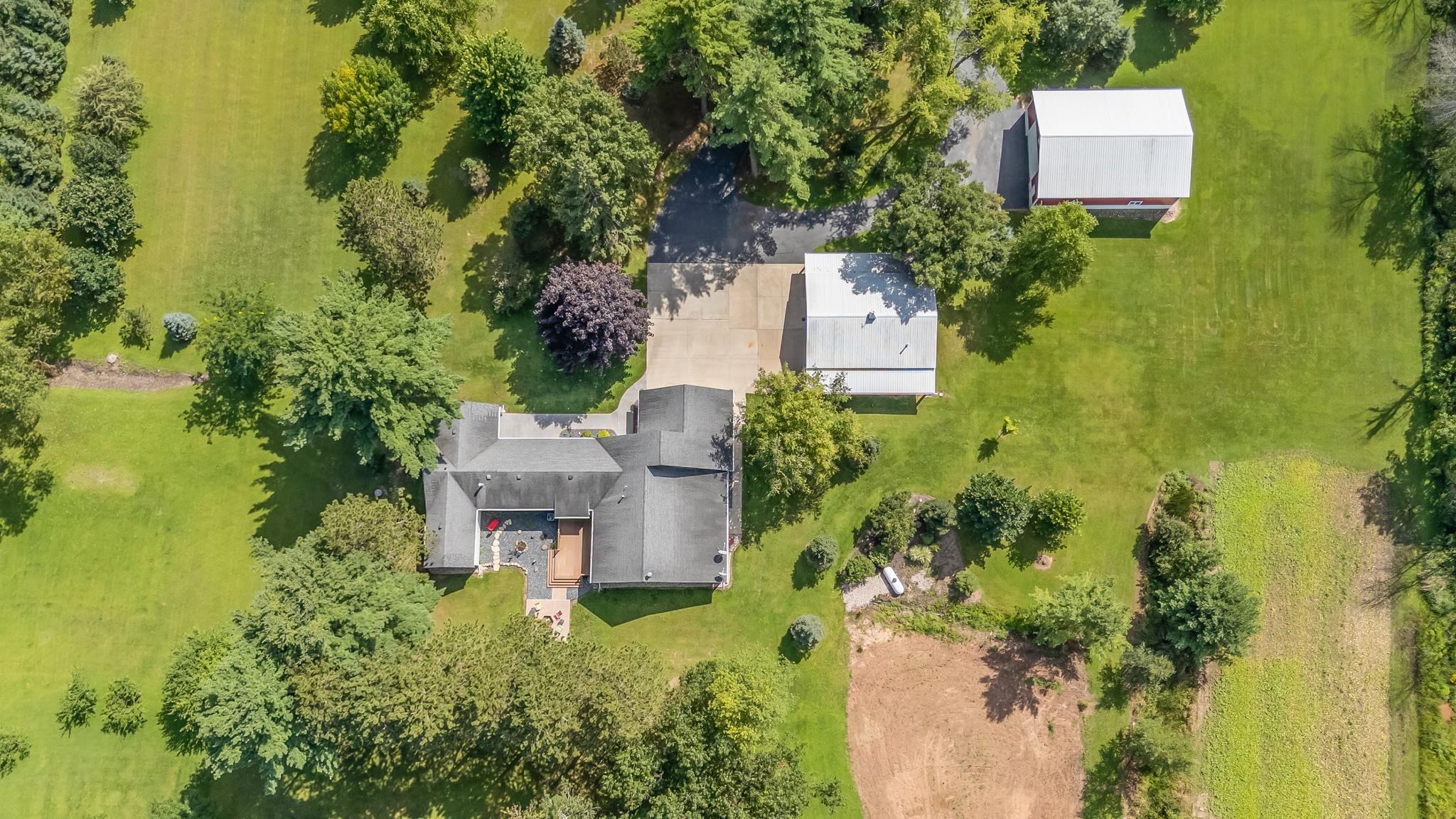 W2130 DAKOTA Avenue