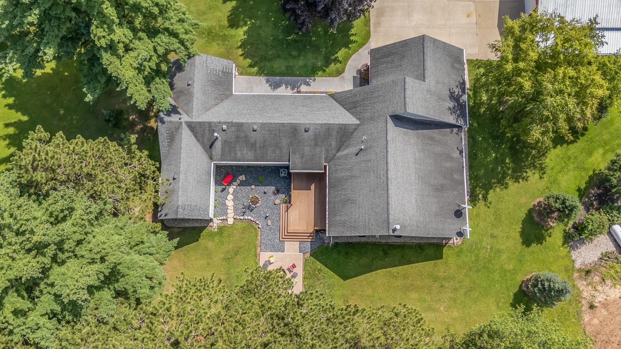 W2130 DAKOTA Avenue