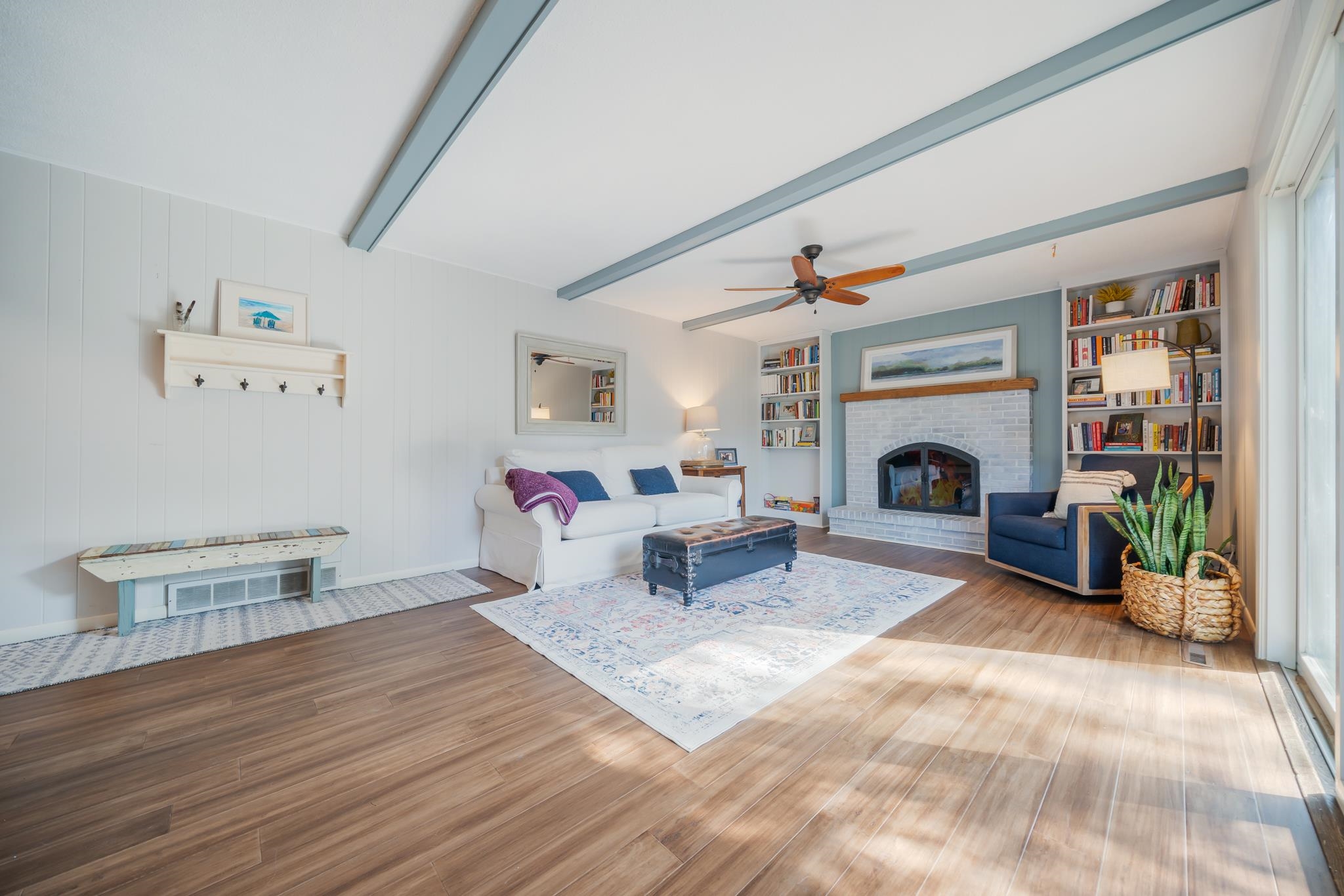 63 S MEADOWS Drive