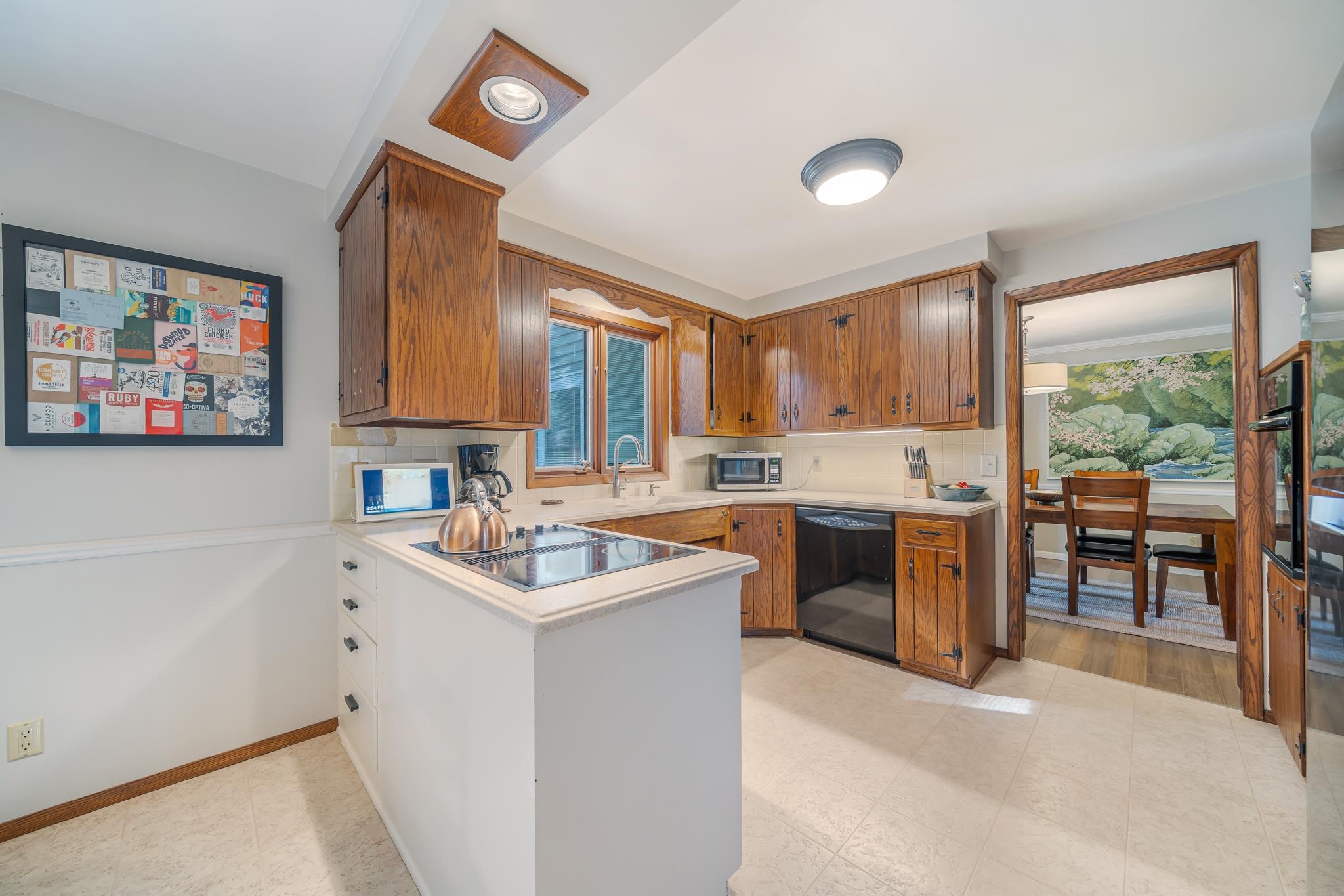 63 S MEADOWS Drive