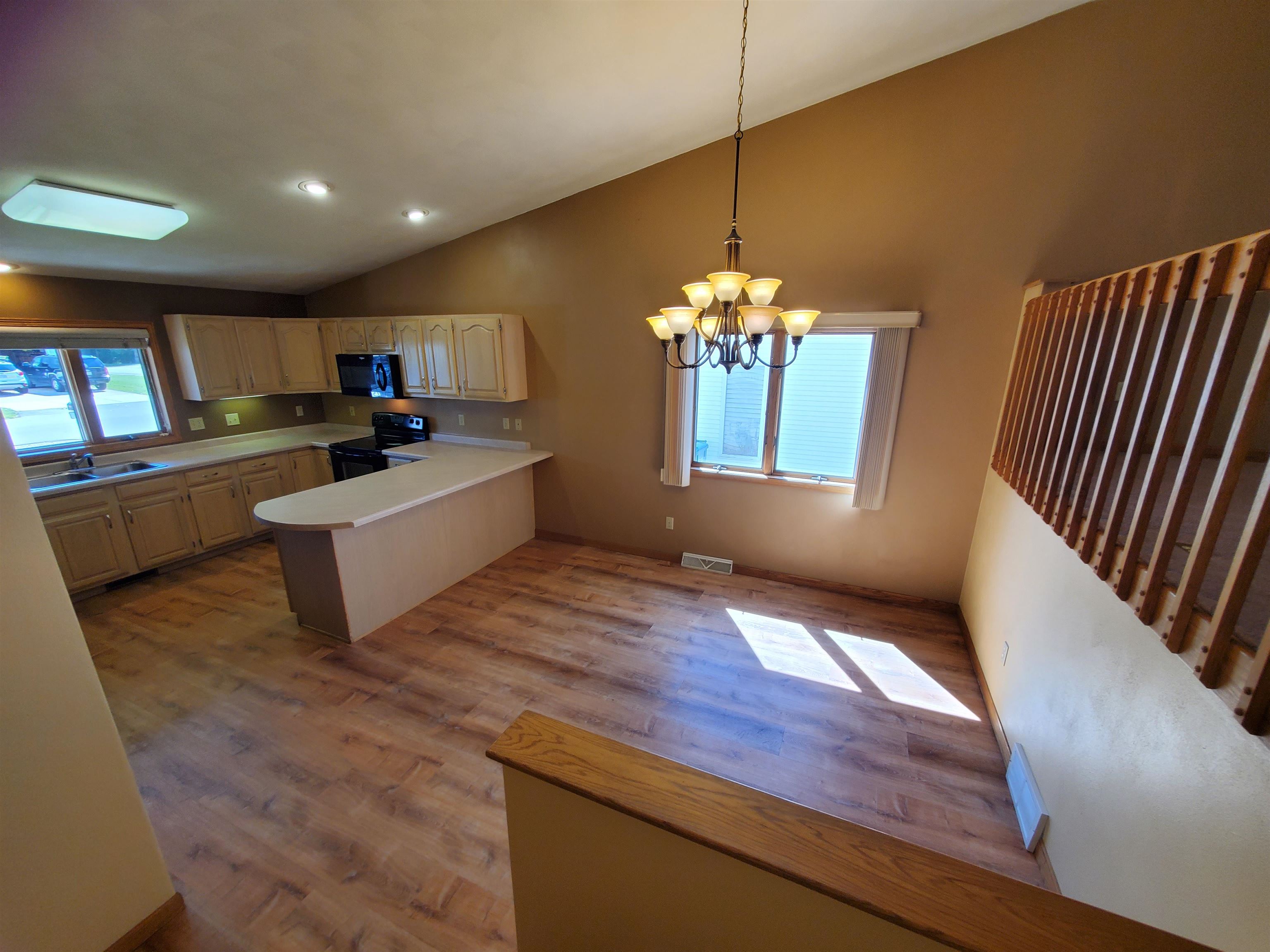 2117 CLOUDVIEW Court