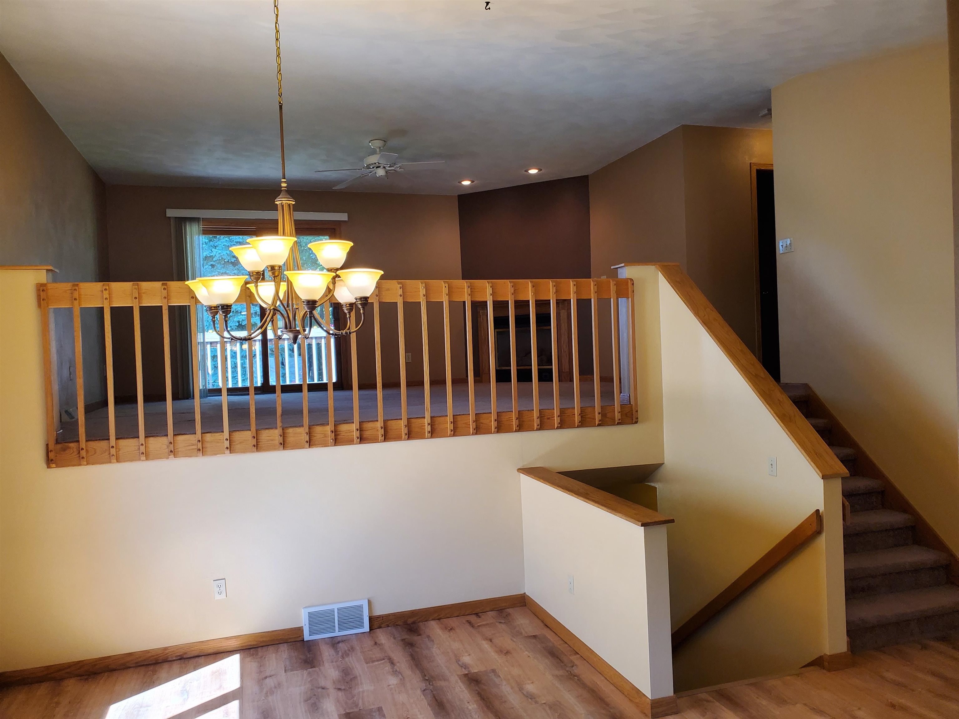 2117 CLOUDVIEW Court