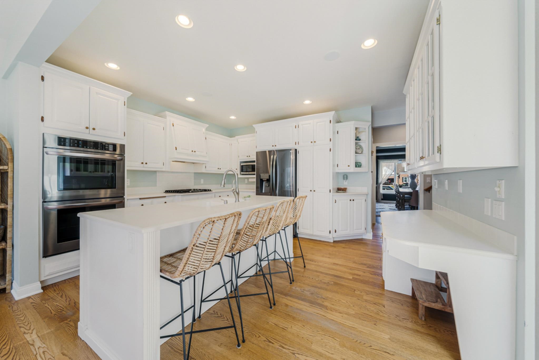 2416 WOODLAND Terrace